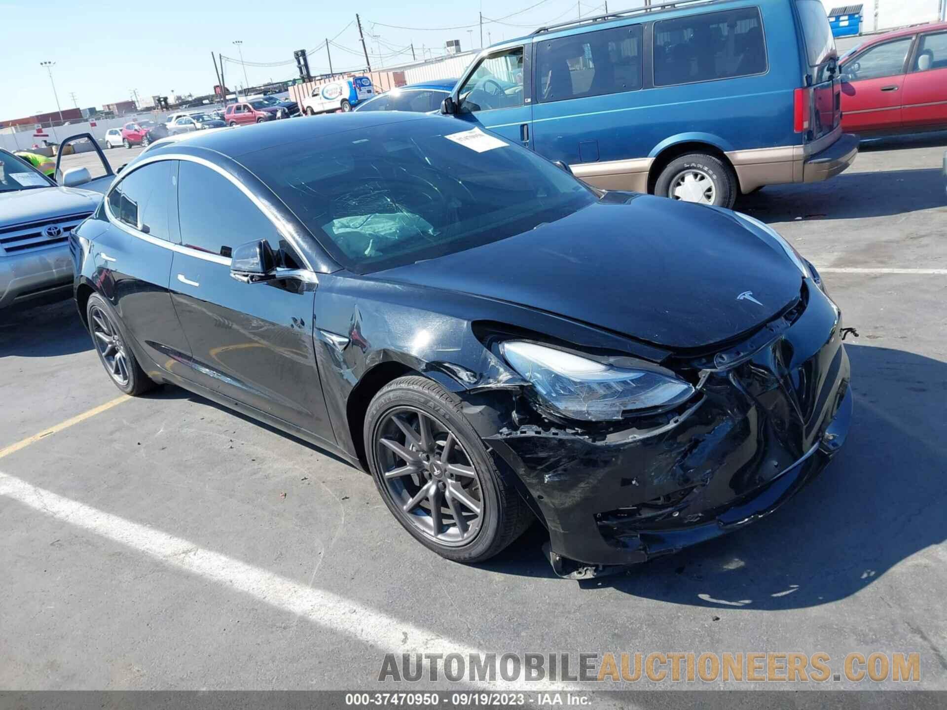 5YJ3E1EA4KF409774 TESLA MODEL 3 2019