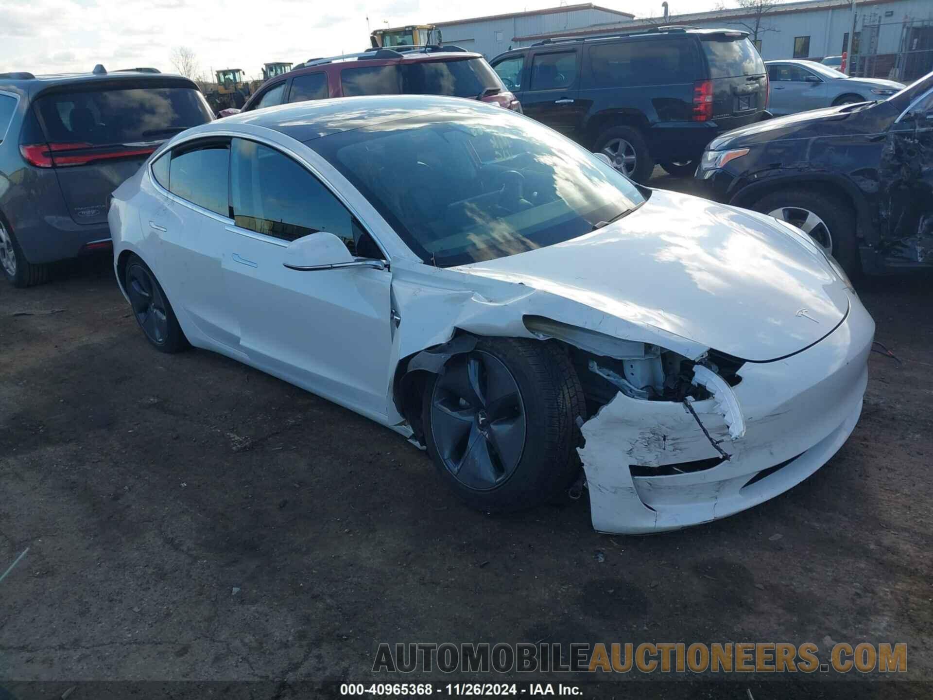 5YJ3E1EA4KF483051 TESLA MODEL 3 2019