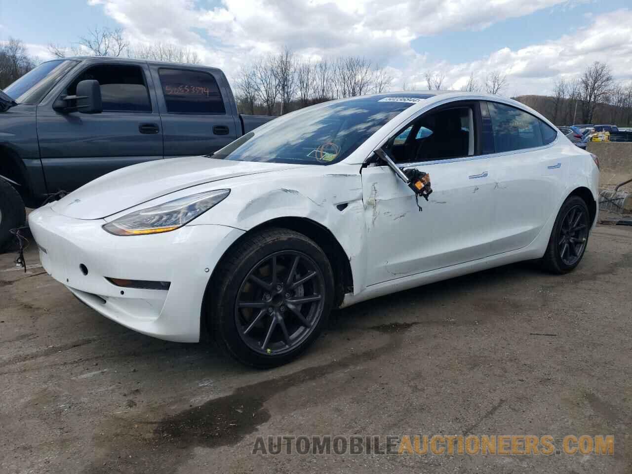 5YJ3E1EA4KF484006 TESLA MODEL 3 2019