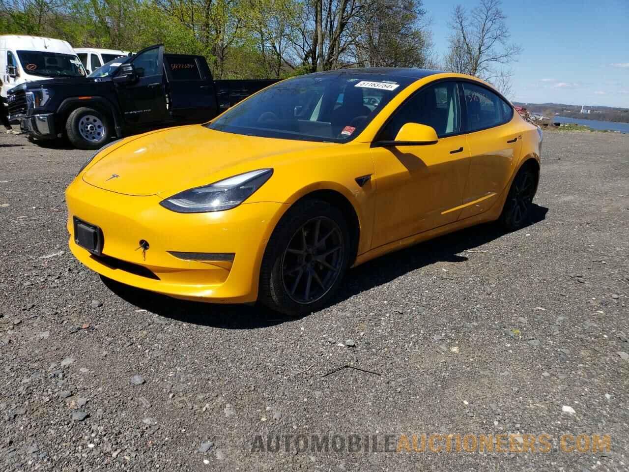 5YJ3E1EA4MF027585 TESLA MODEL 3 2021