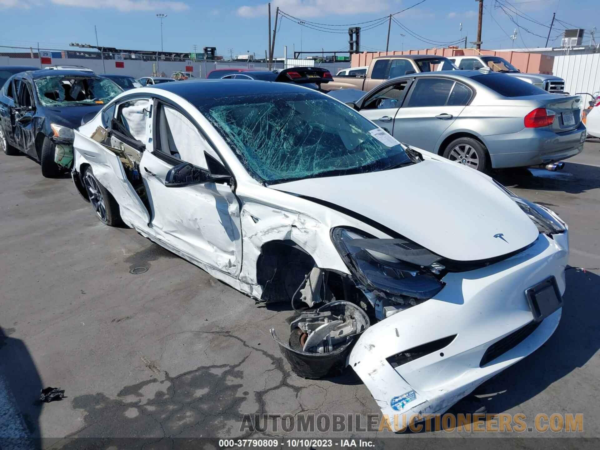 5YJ3E1EA4MF031569 TESLA MODEL 3 2021