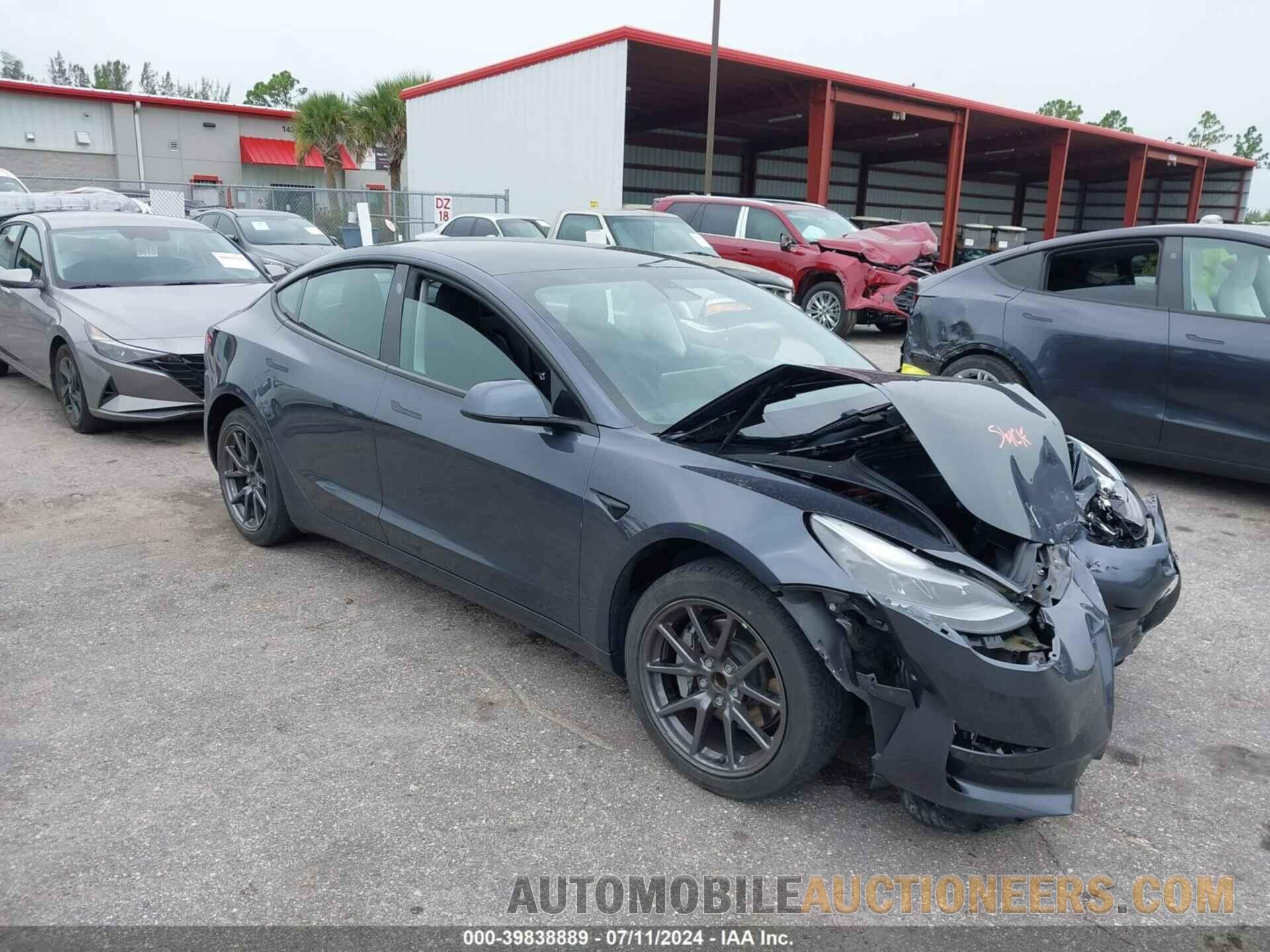 5YJ3E1EA4MF043818 TESLA MODEL 3 2021