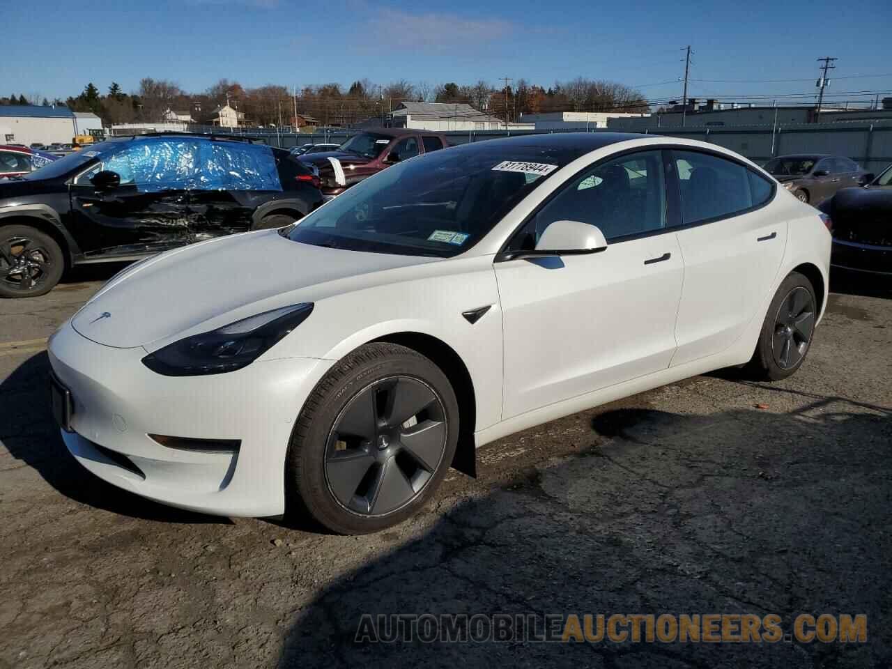 5YJ3E1EA4MF045391 TESLA MODEL 3 2021