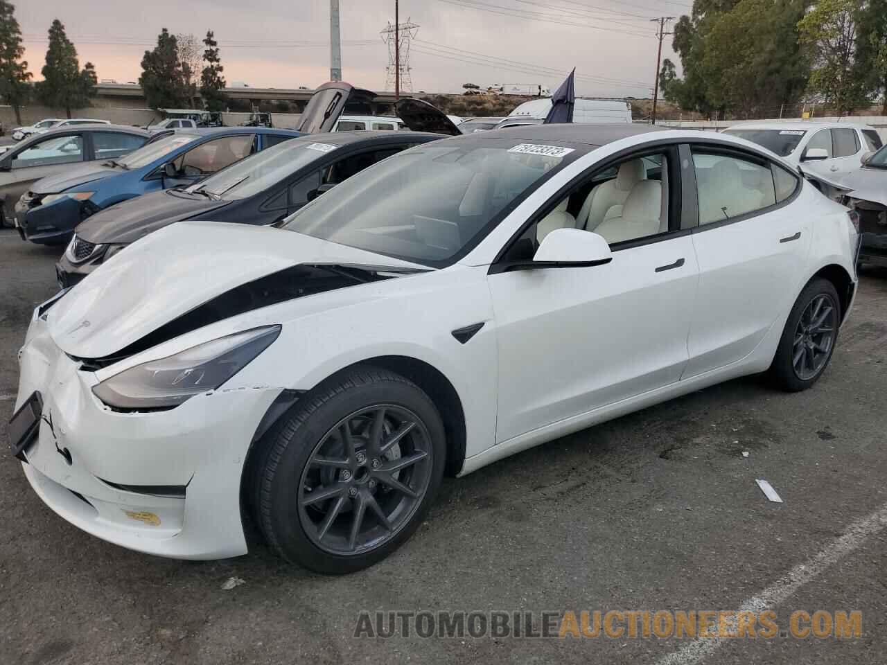 5YJ3E1EA4MF057444 TESLA MODEL 3 2021