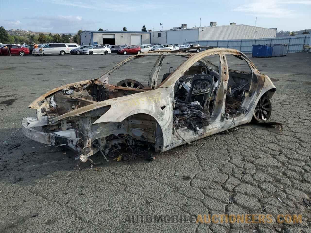 5YJ3E1EA4MF075216 TESLA MODEL 3 2021