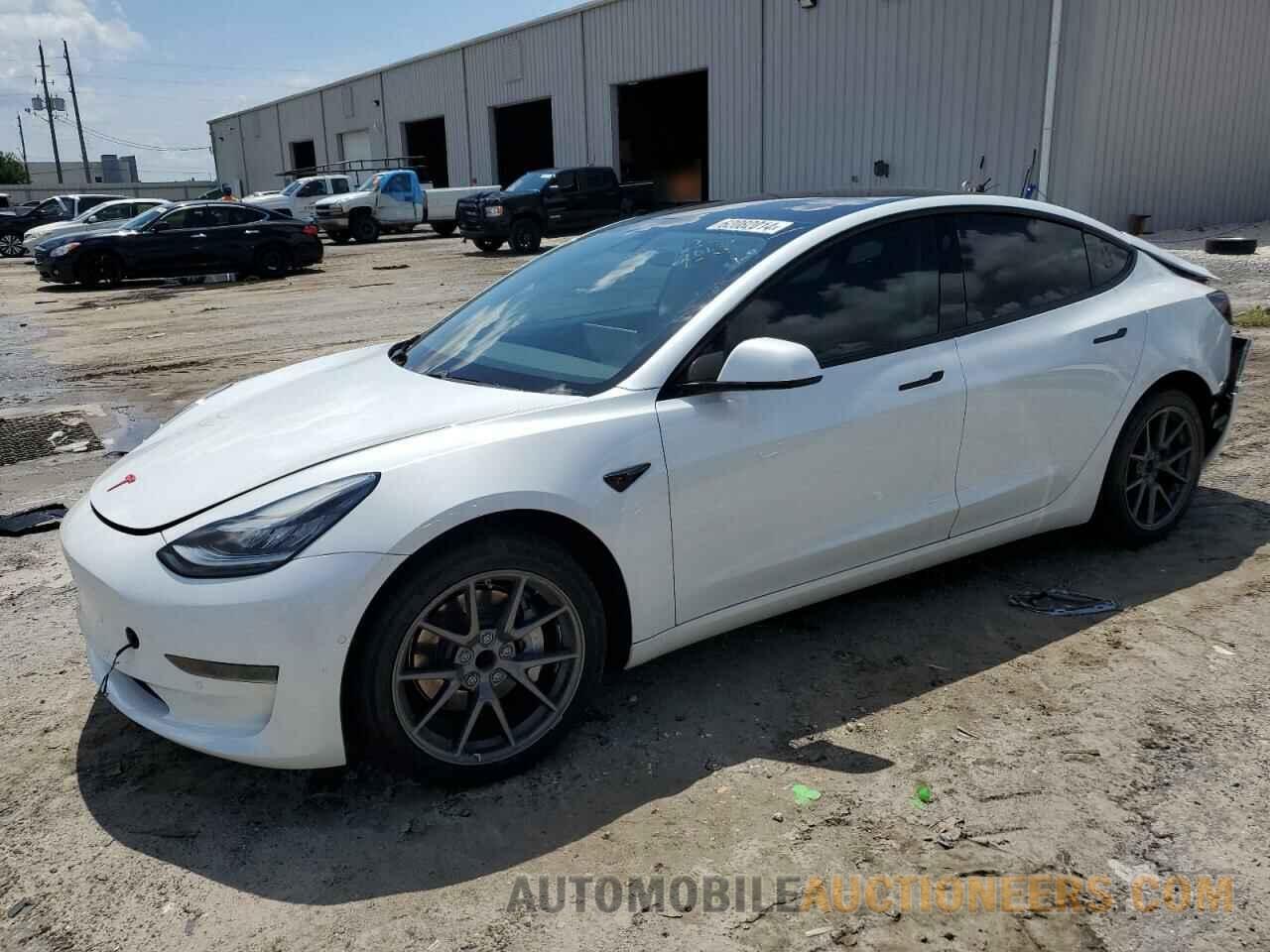 5YJ3E1EA4MF851621 TESLA MODEL 3 2021