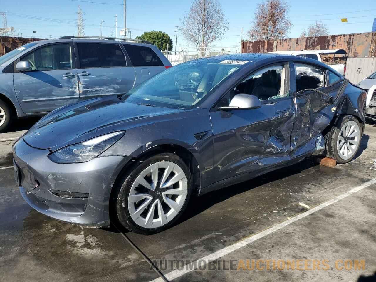 5YJ3E1EA4NF142723 TESLA MODEL 3 2022