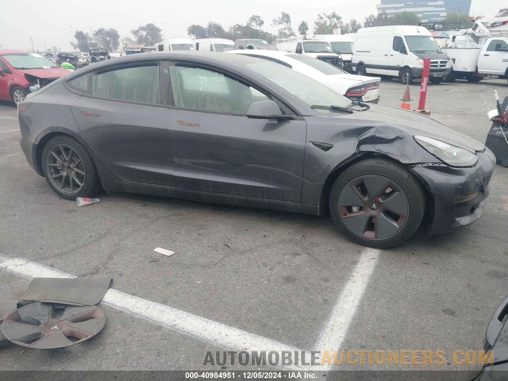 5YJ3E1EA4NF210499 TESLA MODEL 3 2022