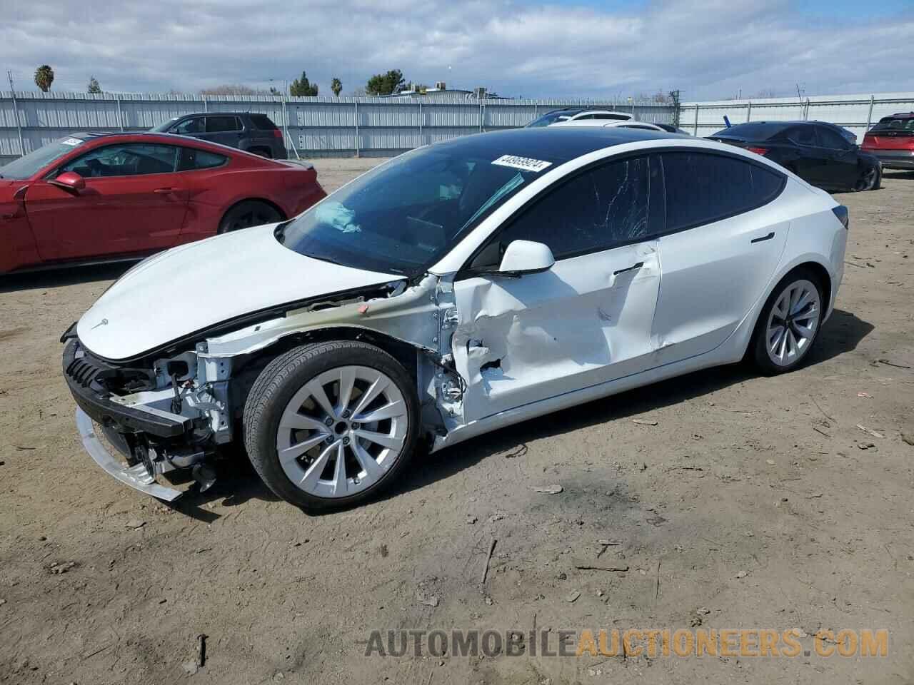 5YJ3E1EA4NF303488 TESLA MODEL 3 2022