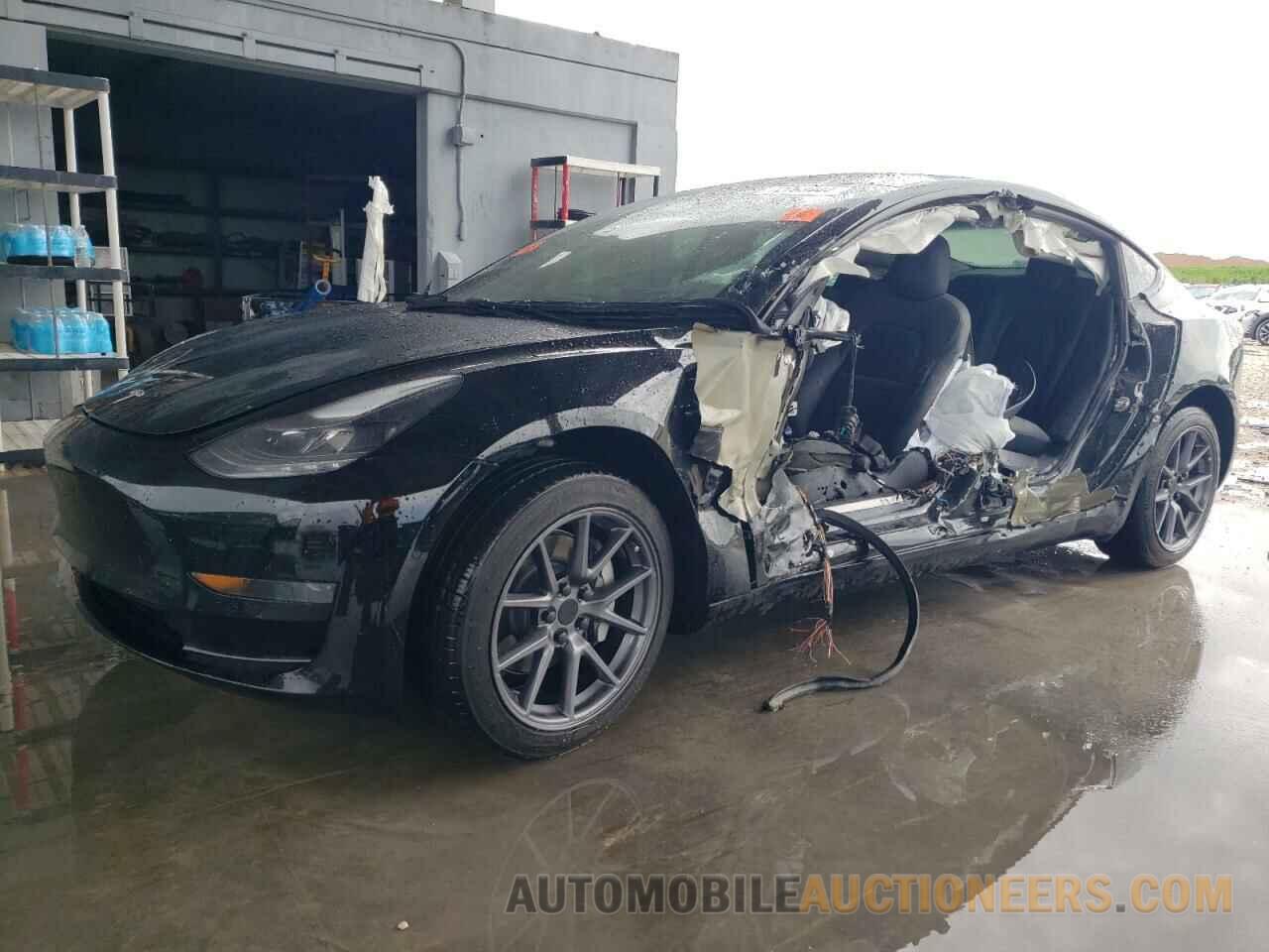 5YJ3E1EA4NF315883 TESLA MODEL 3 2022