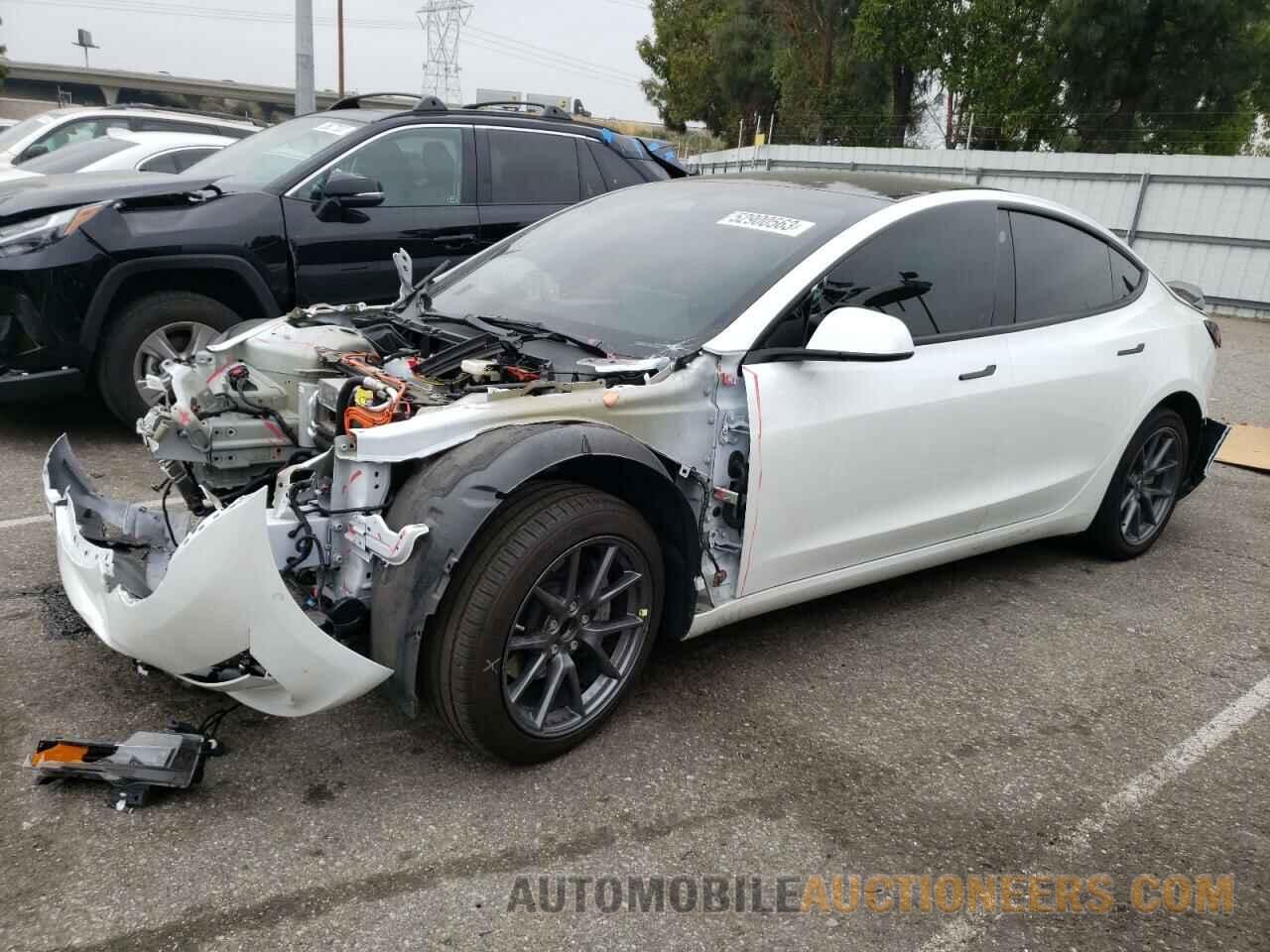 5YJ3E1EA4NF330318 TESLA MODEL 3 2022