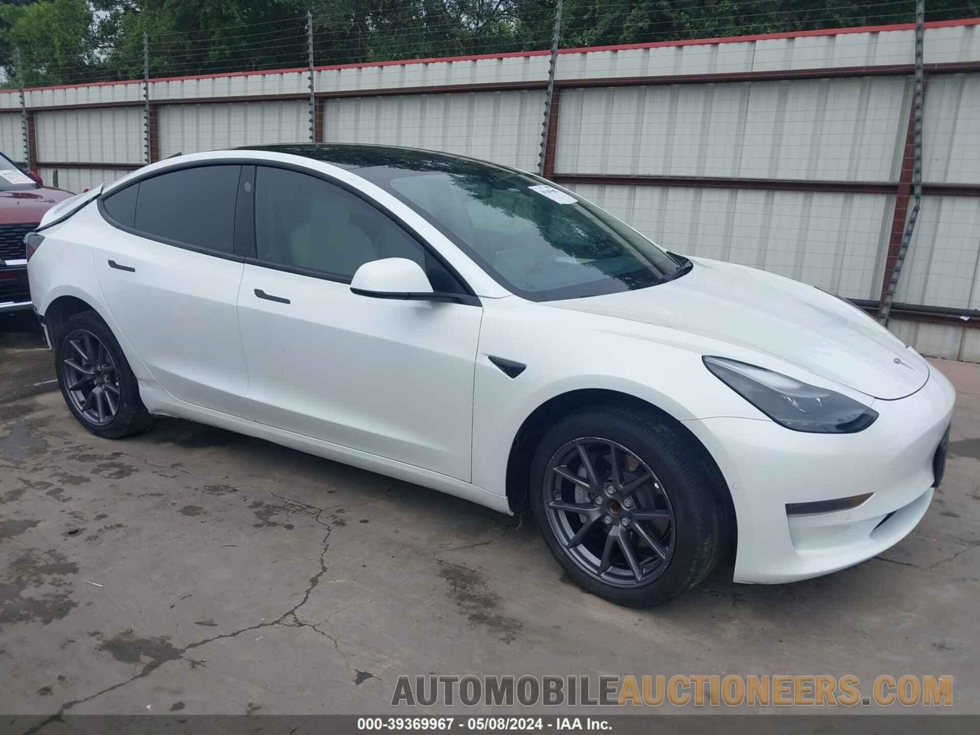 5YJ3E1EA4NF348589 TESLA MODEL 3 2022