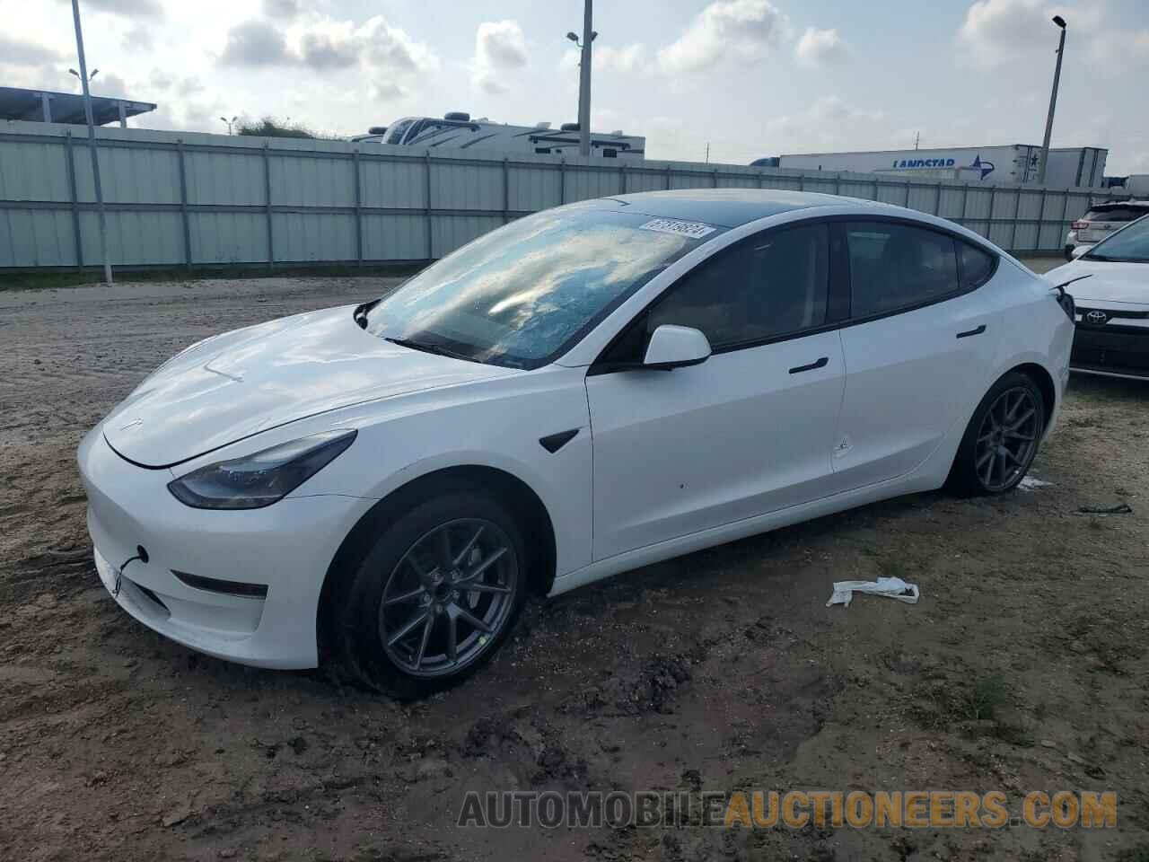 5YJ3E1EA4PF417106 TESLA MODEL 3 2023