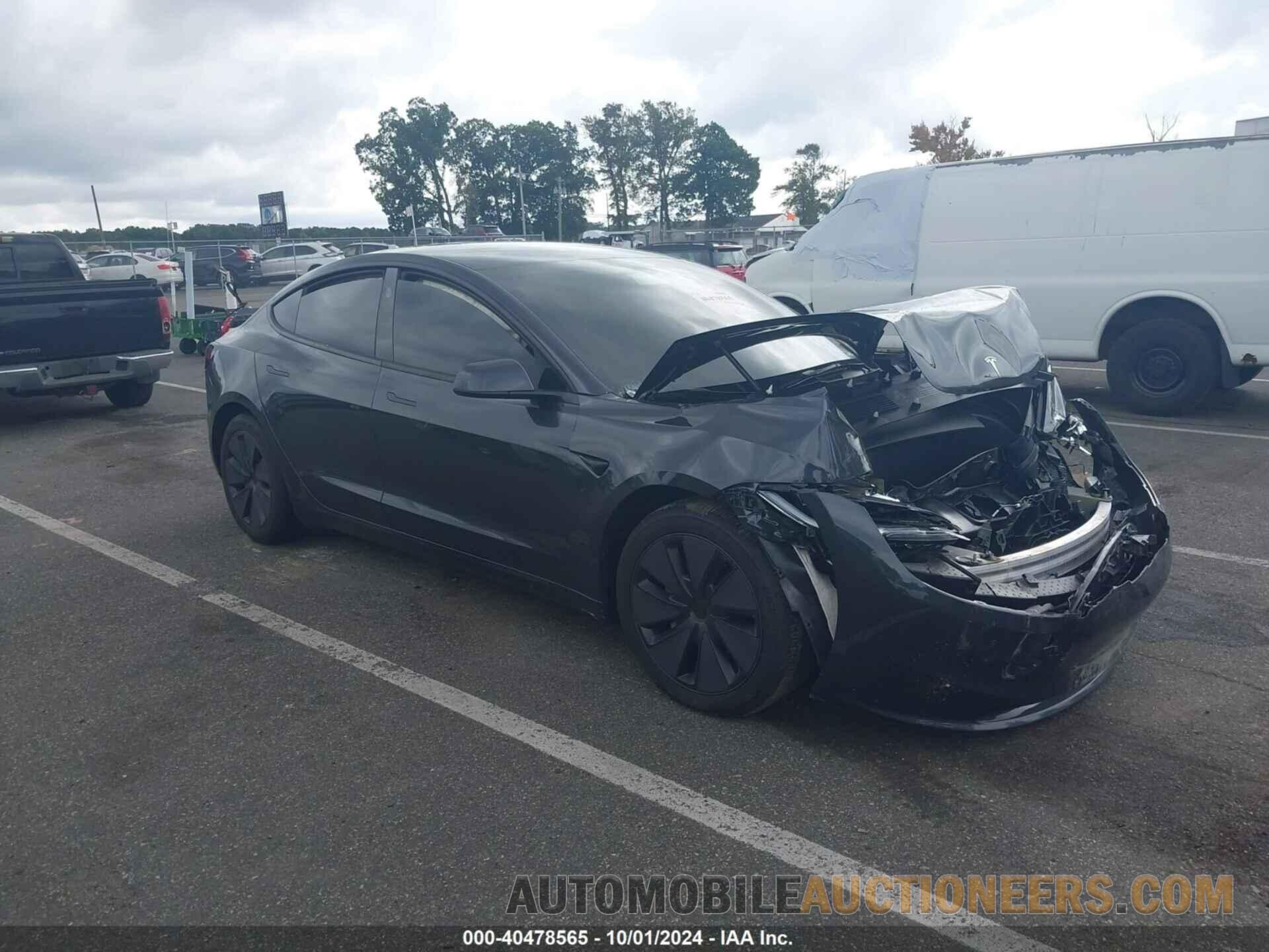 5YJ3E1EA4RF717652 TESLA MODEL 3 2024