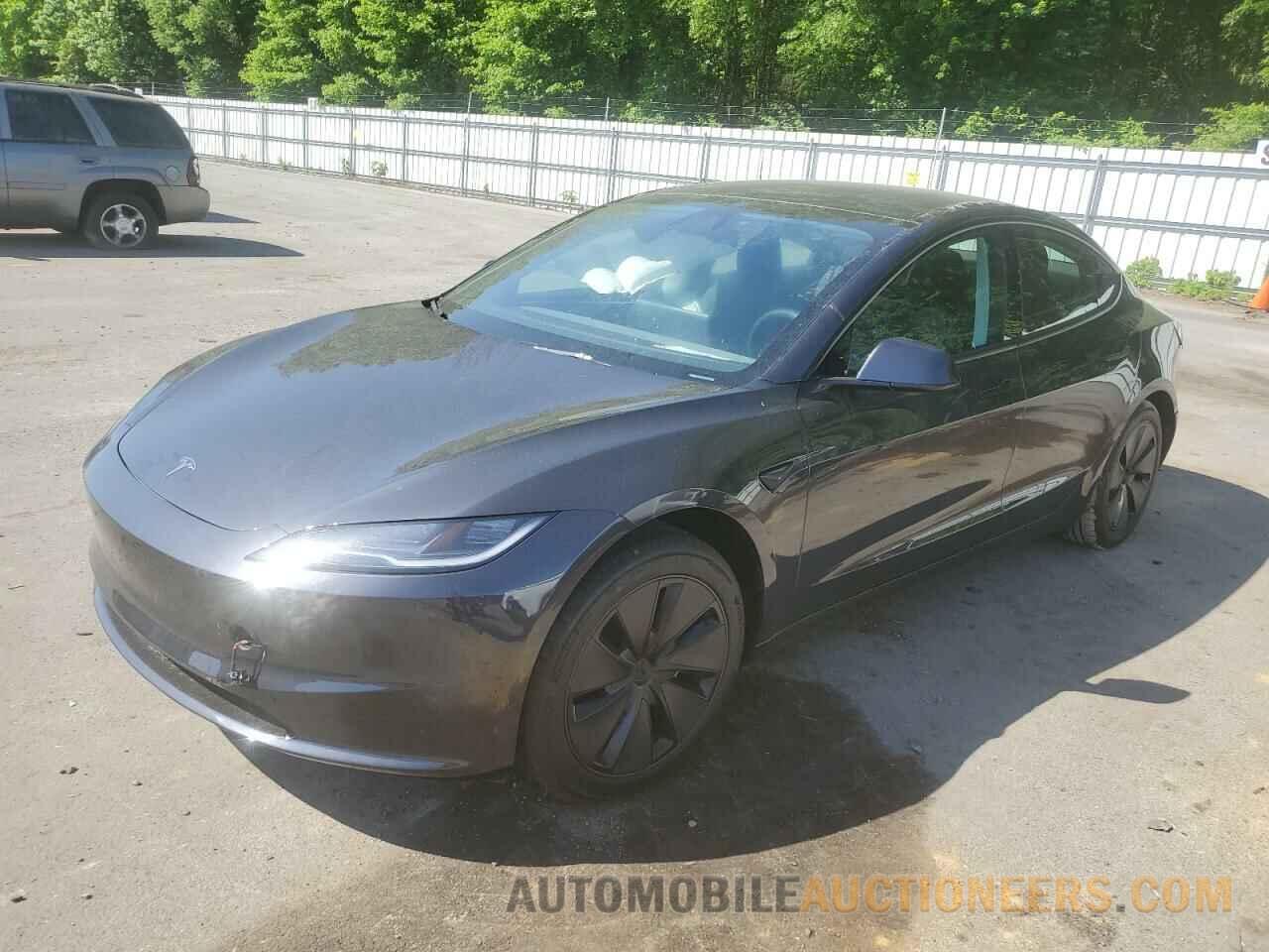 5YJ3E1EA4RF736489 TESLA MODEL 3 2024