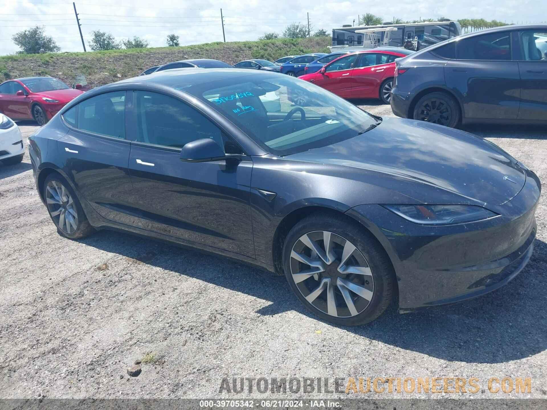 5YJ3E1EA4RF752059 TESLA MODEL 3 2024