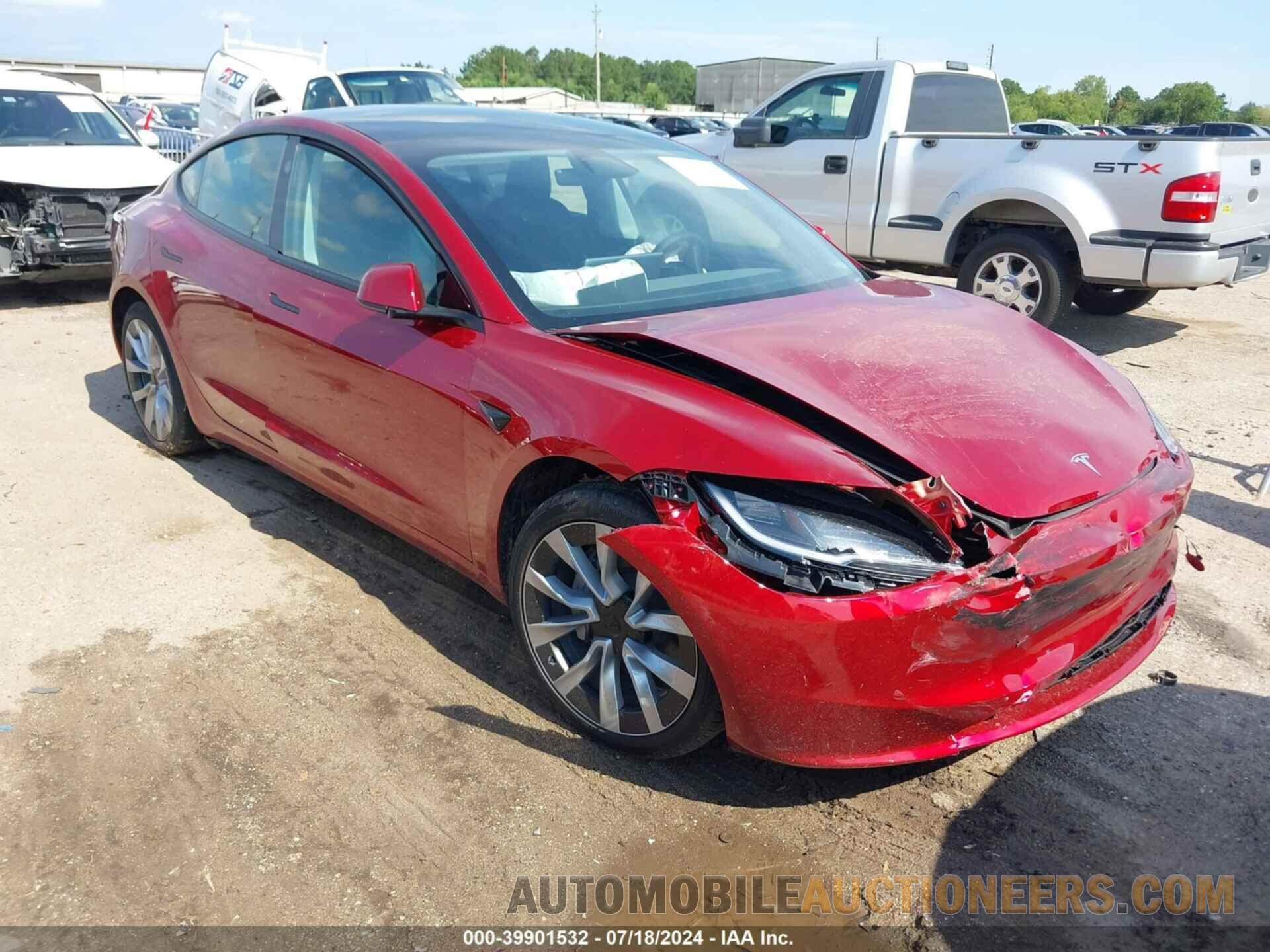 5YJ3E1EA4RF766589 TESLA MODEL 3 2024