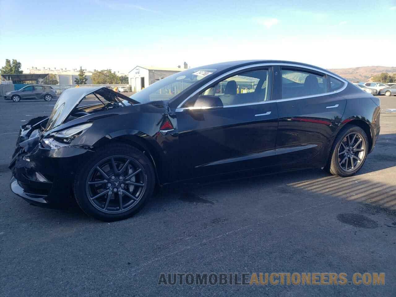 5YJ3E1EA5JF002710 TESLA MODEL 3 2018