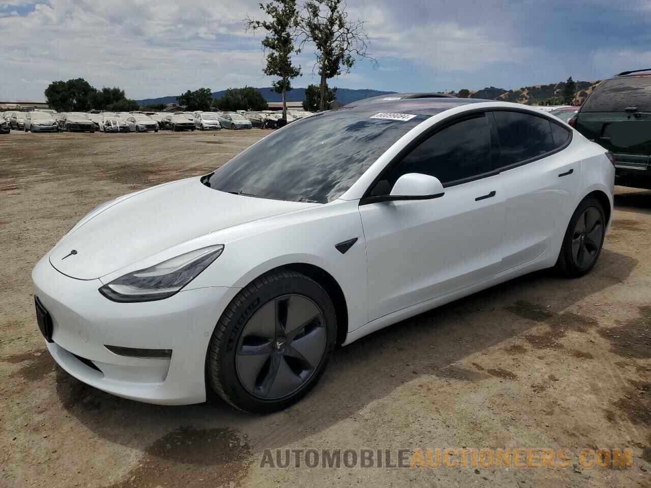 5YJ3E1EA5JF017269 TESLA MODEL 3 2018