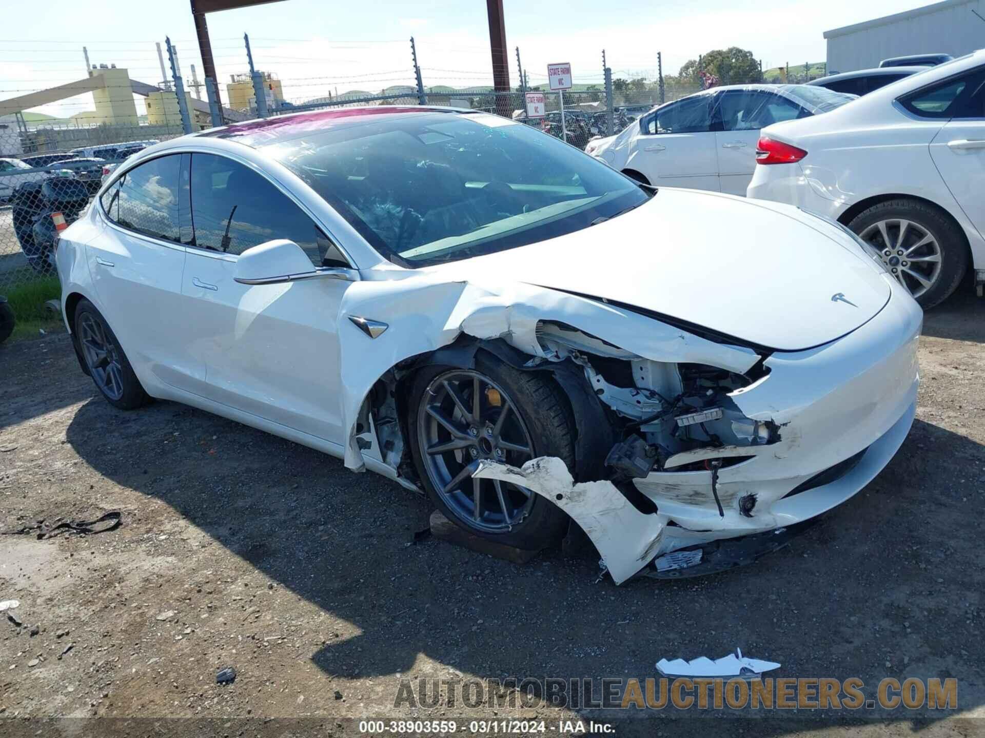 5YJ3E1EA5JF026246 TESLA MODEL 3 2018