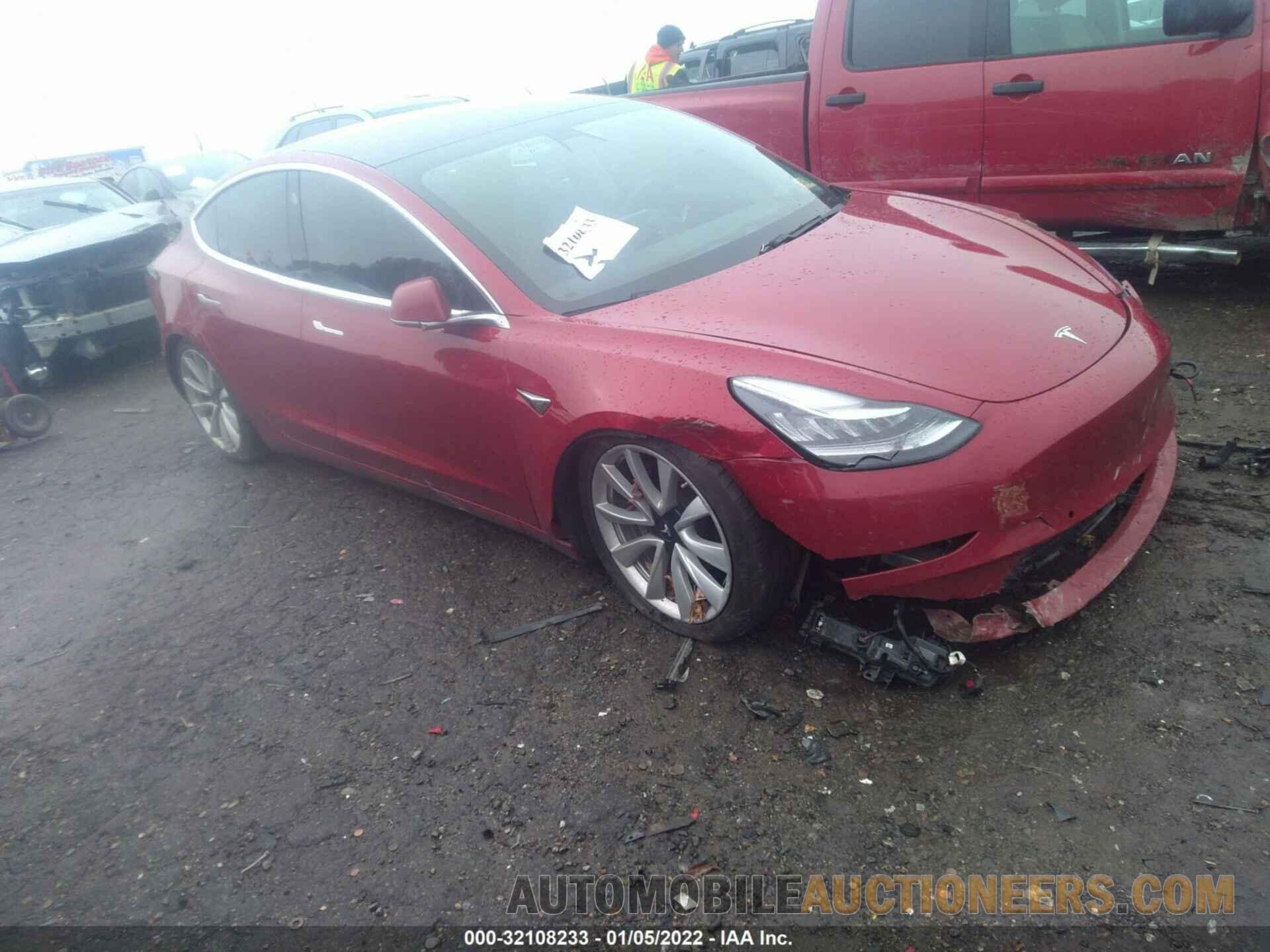 5YJ3E1EA5JF032855 TESLA MODEL 3 2018