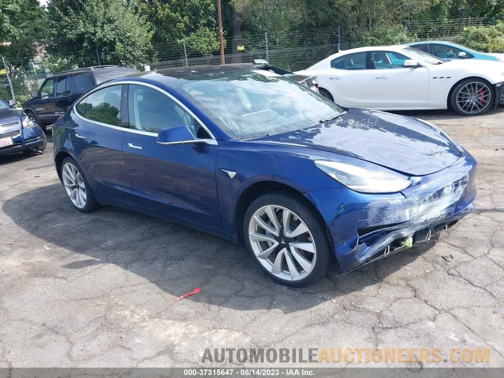 5YJ3E1EA5JF033388 TESLA MODEL 3 2018