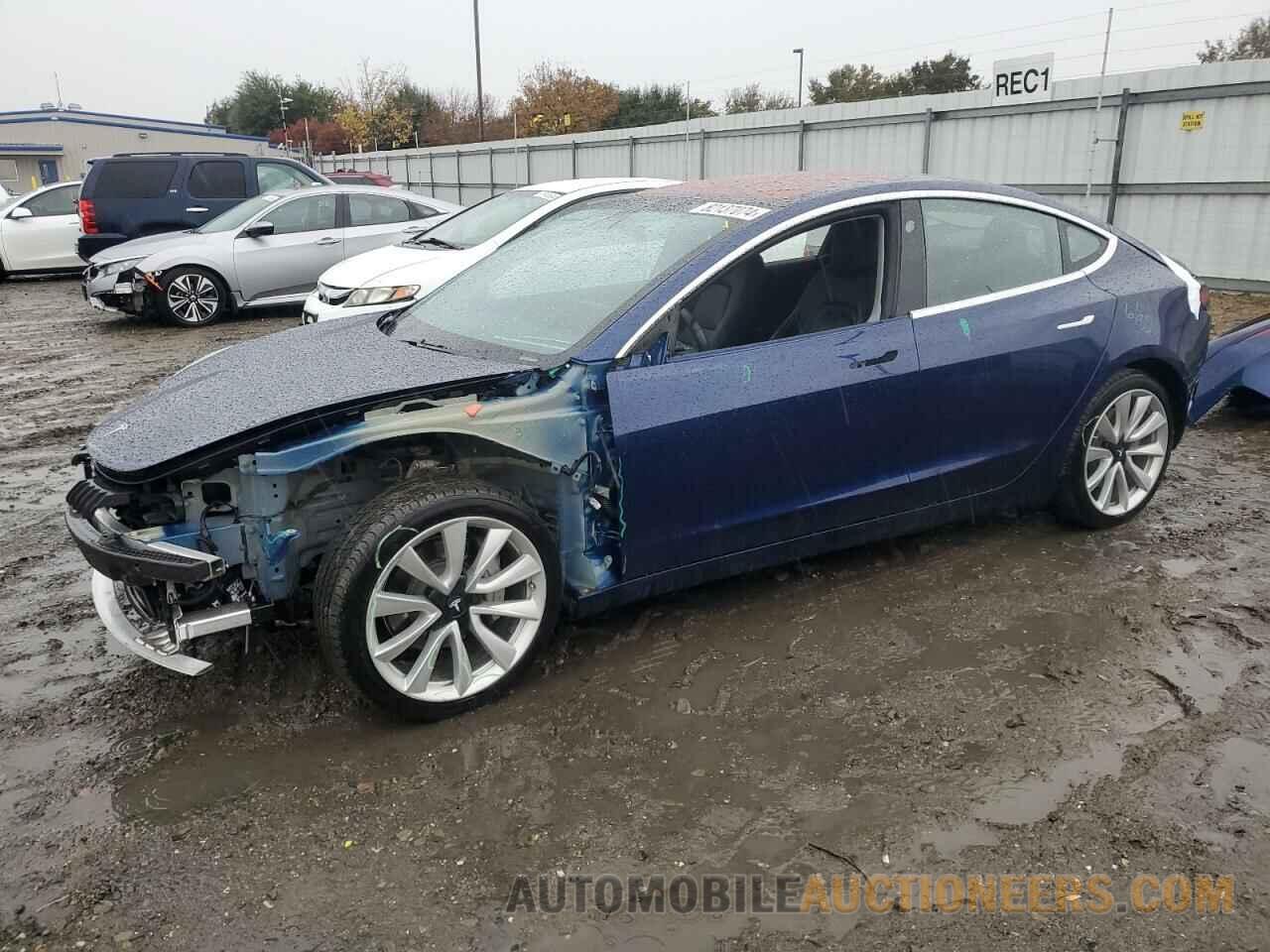 5YJ3E1EA5JF038283 TESLA MODEL 3 2018