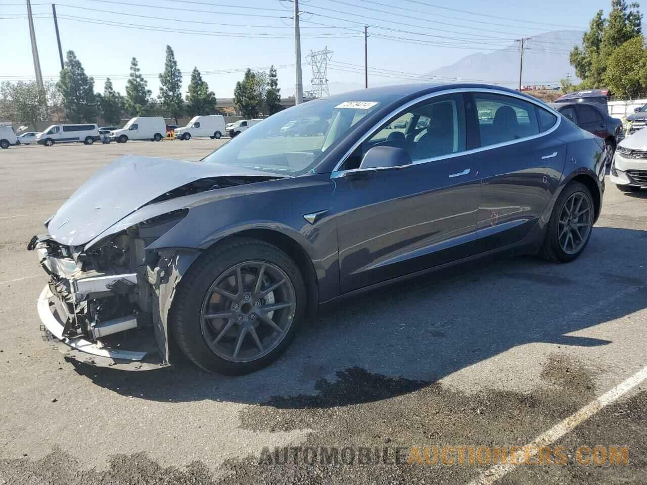 5YJ3E1EA5JF045296 TESLA MODEL 3 2018