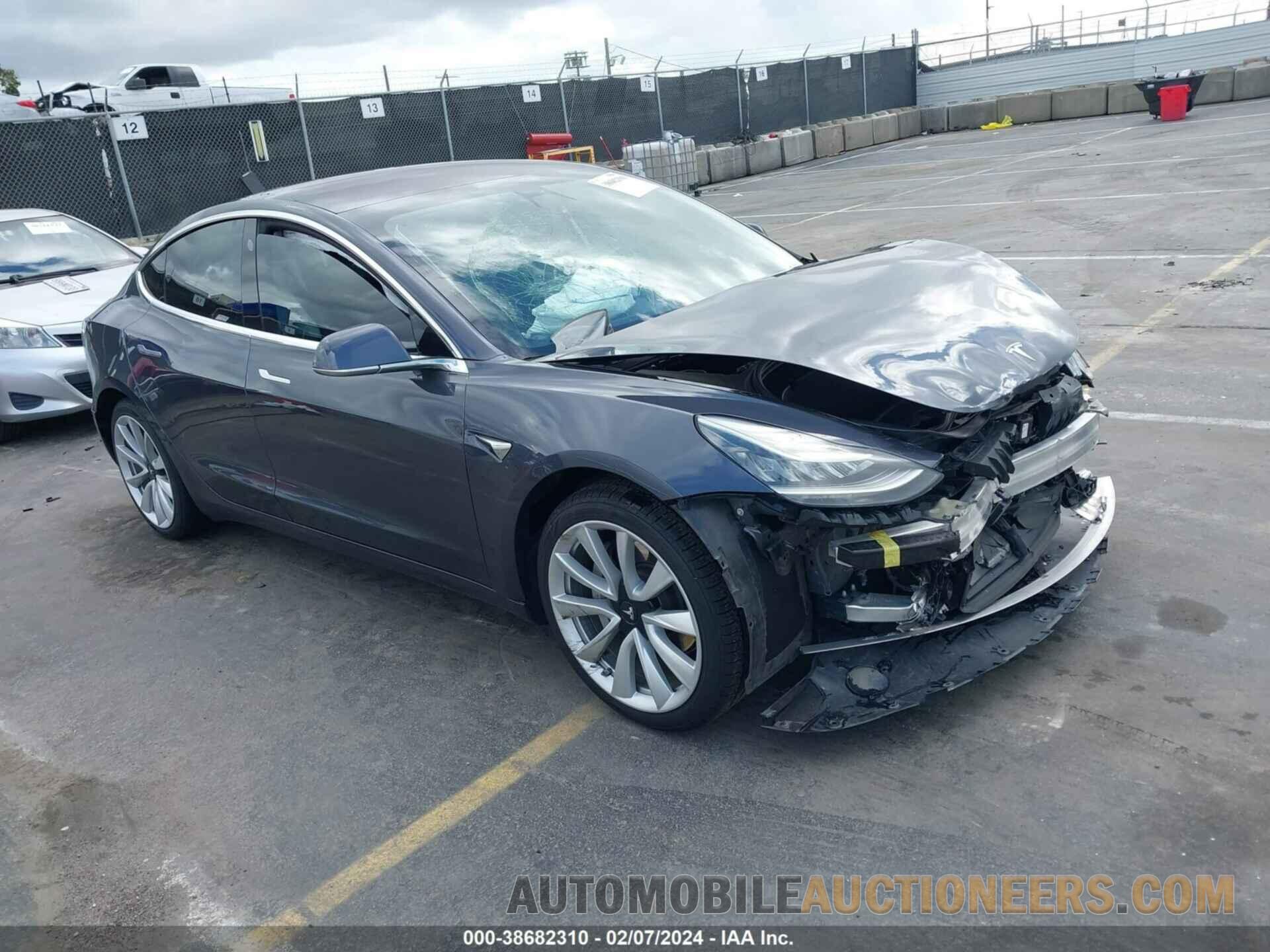 5YJ3E1EA5JF056802 TESLA MODEL 3 2018