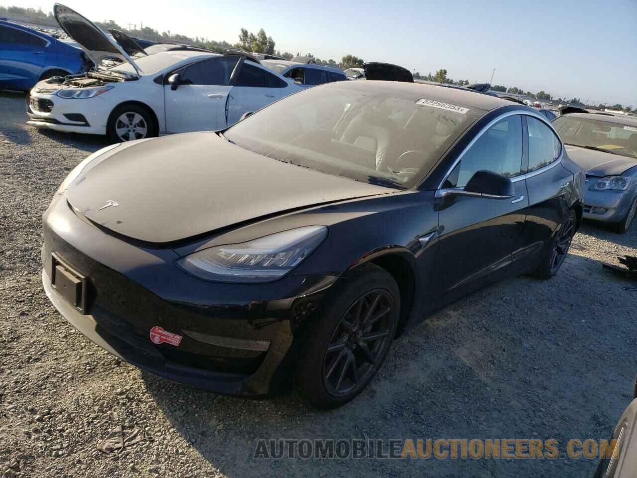 5YJ3E1EA5JF057772 TESLA MODEL 3 2018