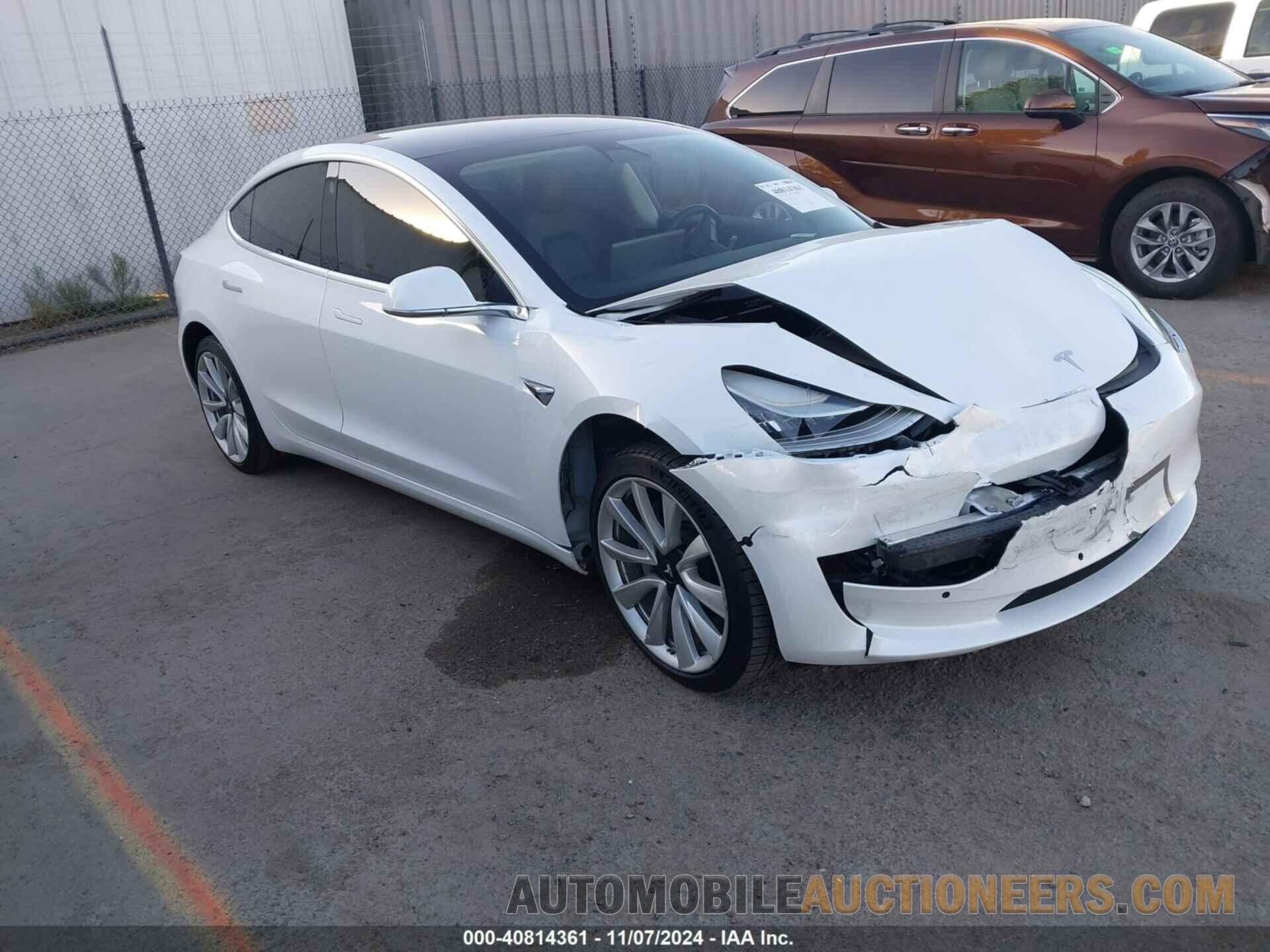 5YJ3E1EA5JF059098 TESLA MODEL 3 2018