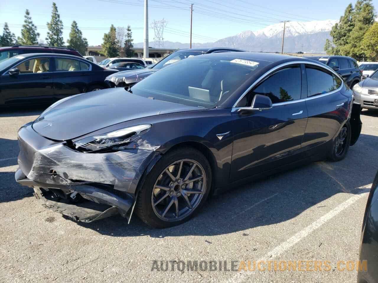 5YJ3E1EA5JF077729 TESLA MODEL 3 2018