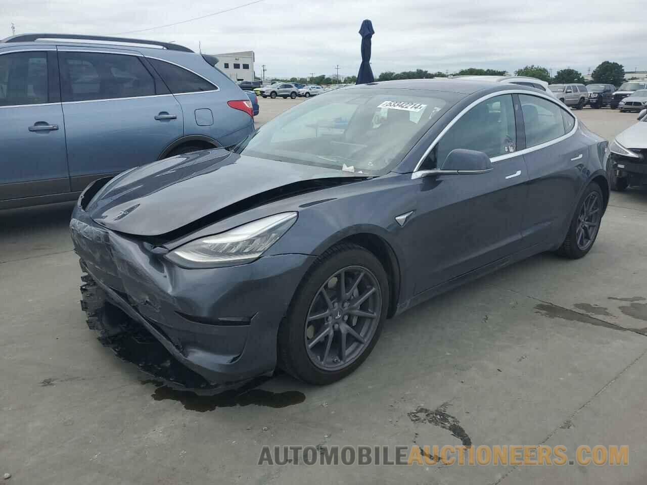 5YJ3E1EA5JF123883 TESLA MODEL 3 2018