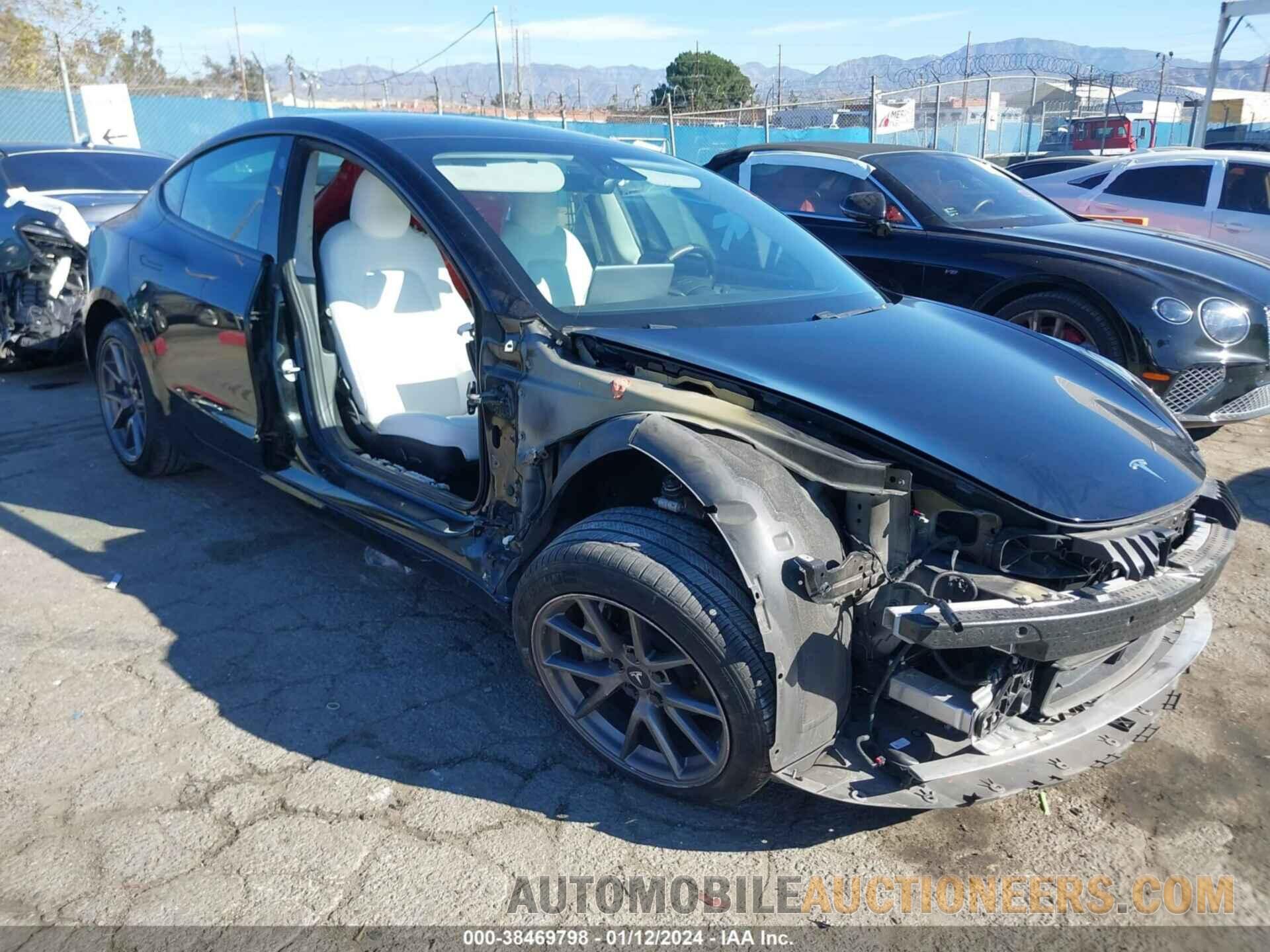 5YJ3E1EA5MF018443 TESLA MODEL 3 2021