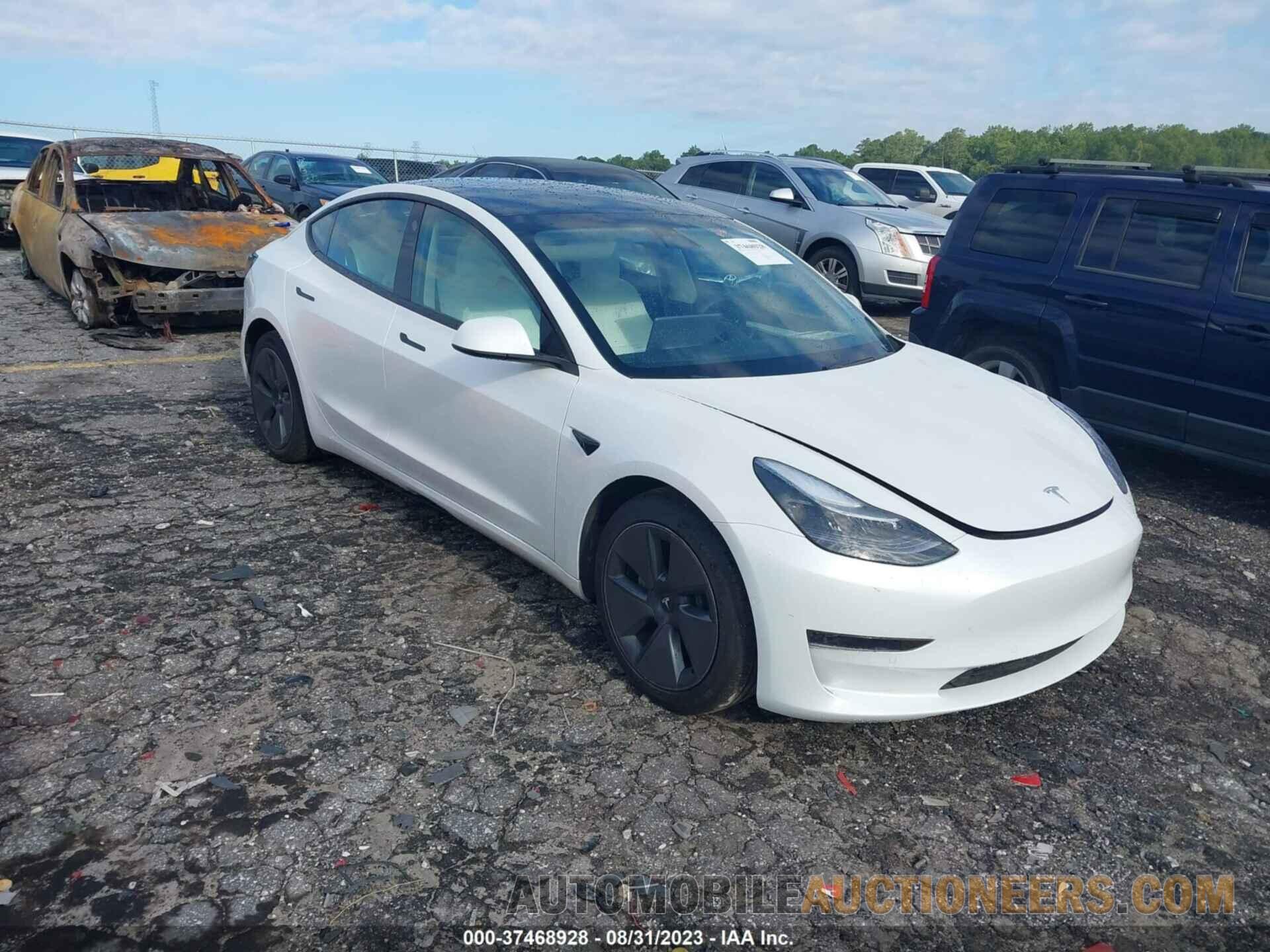 5YJ3E1EA5MF018572 TESLA MODEL 3 2021