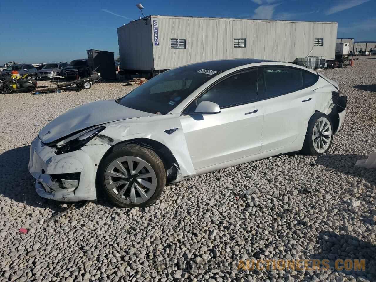 5YJ3E1EA5MF053824 TESLA MODEL 3 2021