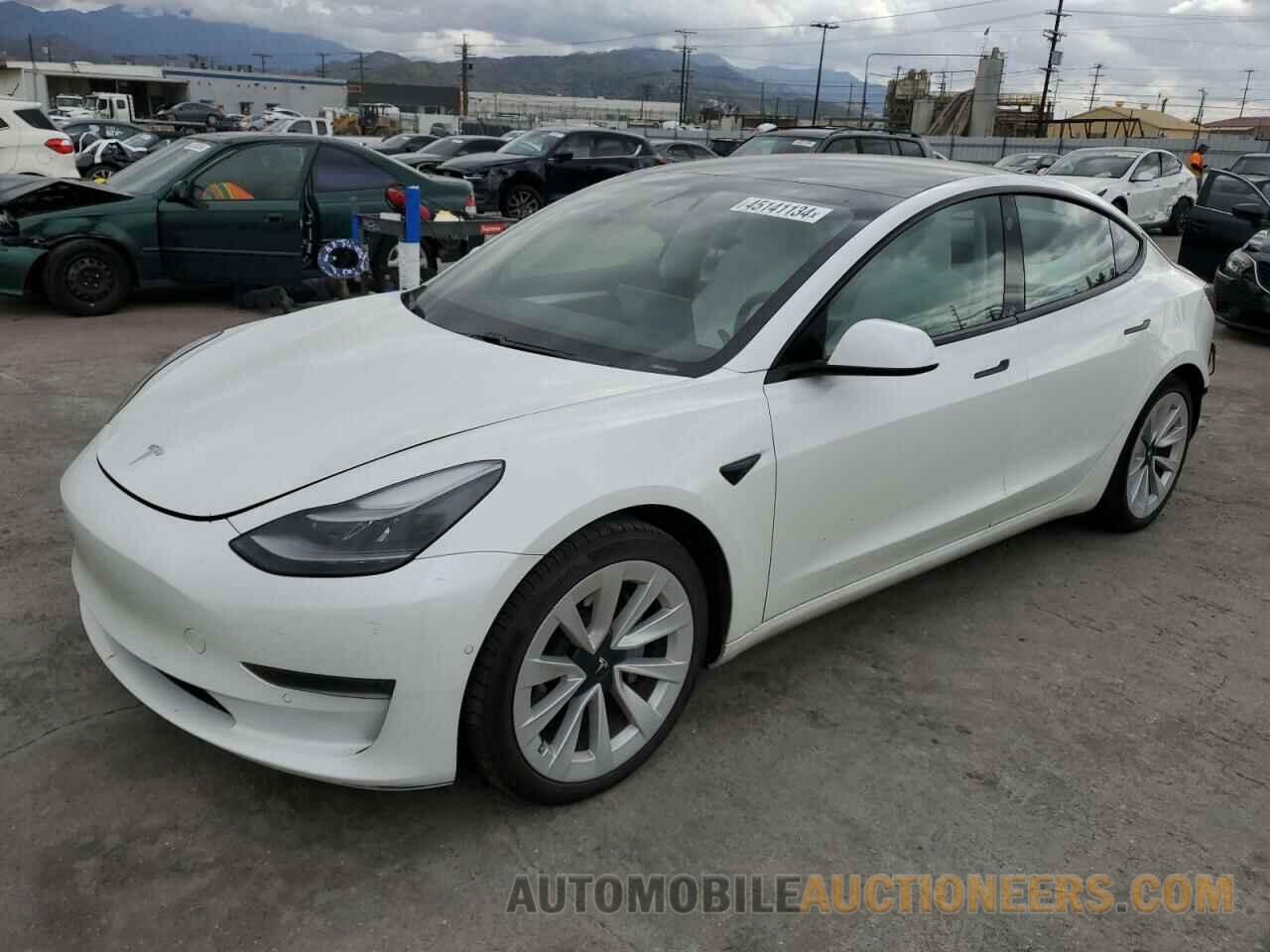 5YJ3E1EA5MF989748 TESLA MODEL 3 2021