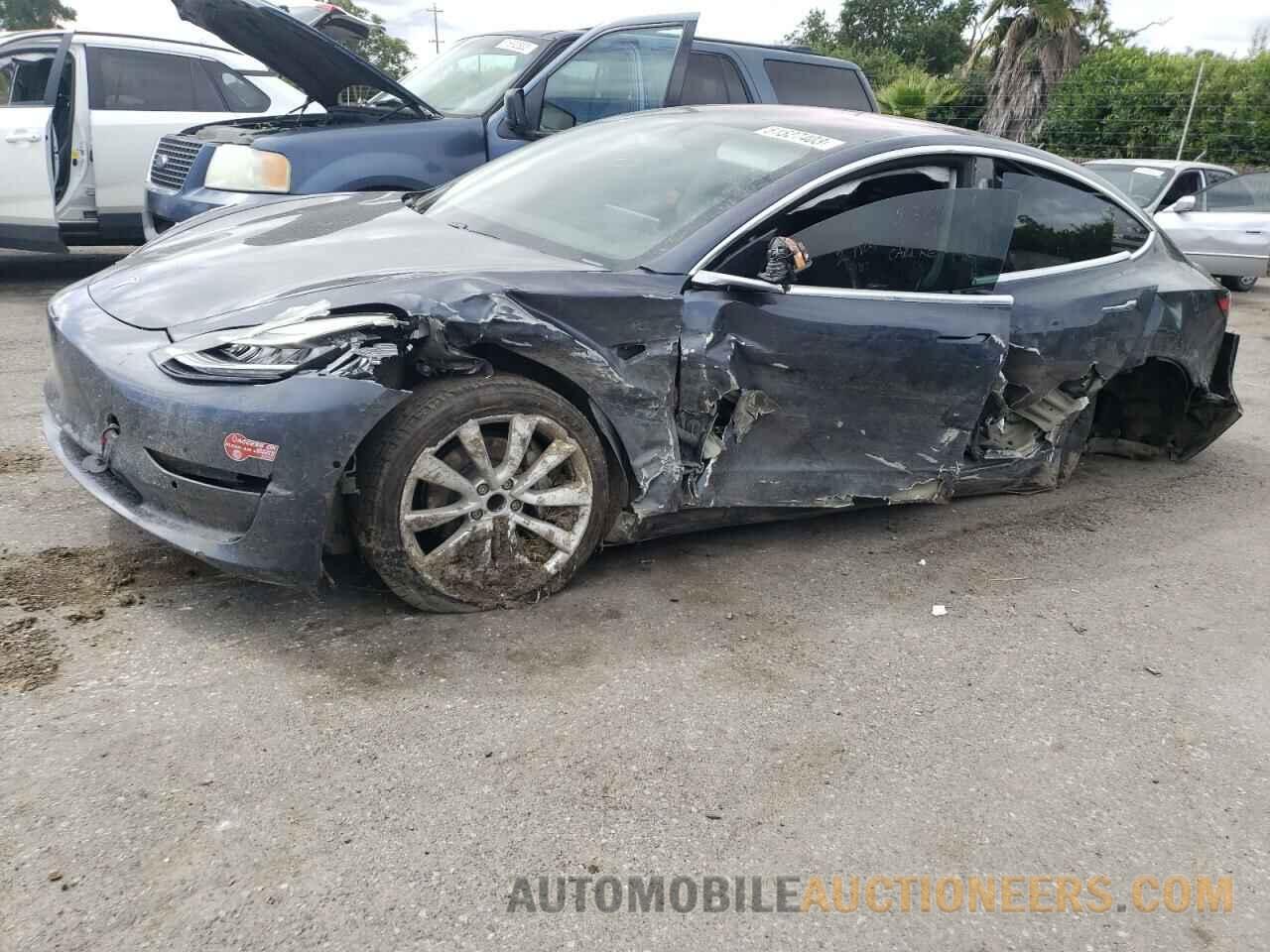 5YJ3E1EA6HF001236 TESLA MODEL 3 2017