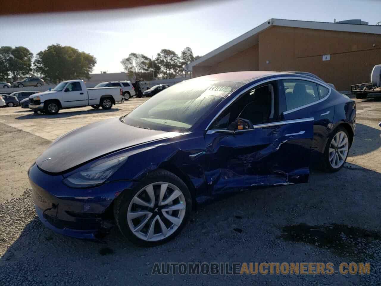 5YJ3E1EA6HF001995 TESLA MODEL 3 2017