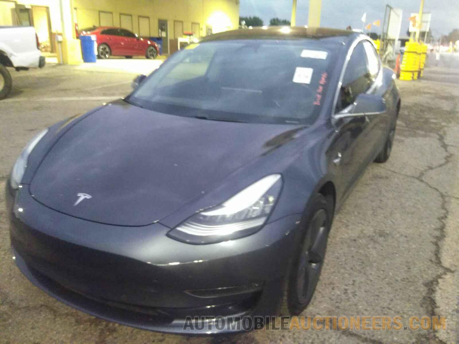 5YJ3E1EA6JF008564 Tesla Model 3 2018