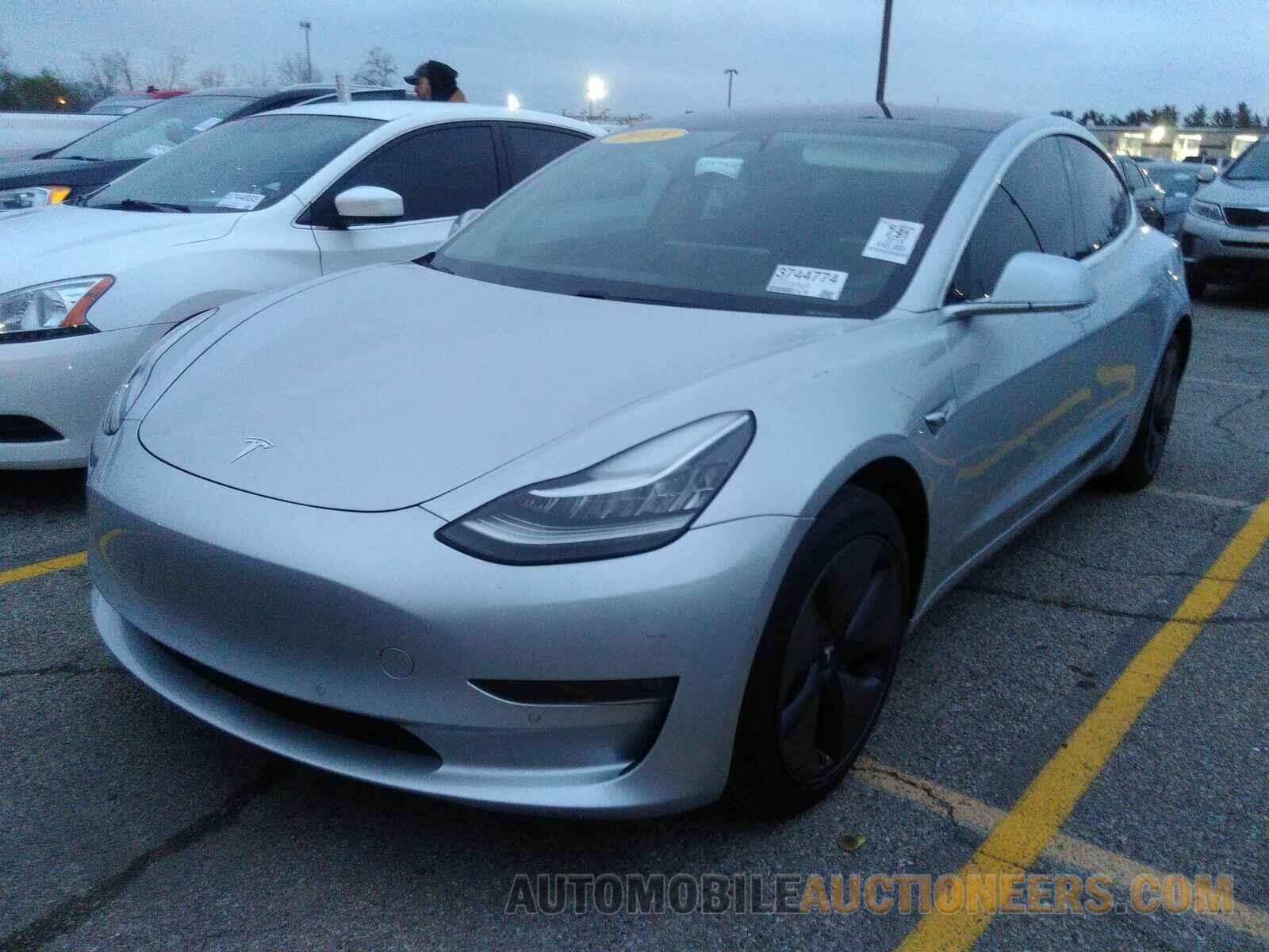 5YJ3E1EA6JF058929 Tesla Model 3 2018