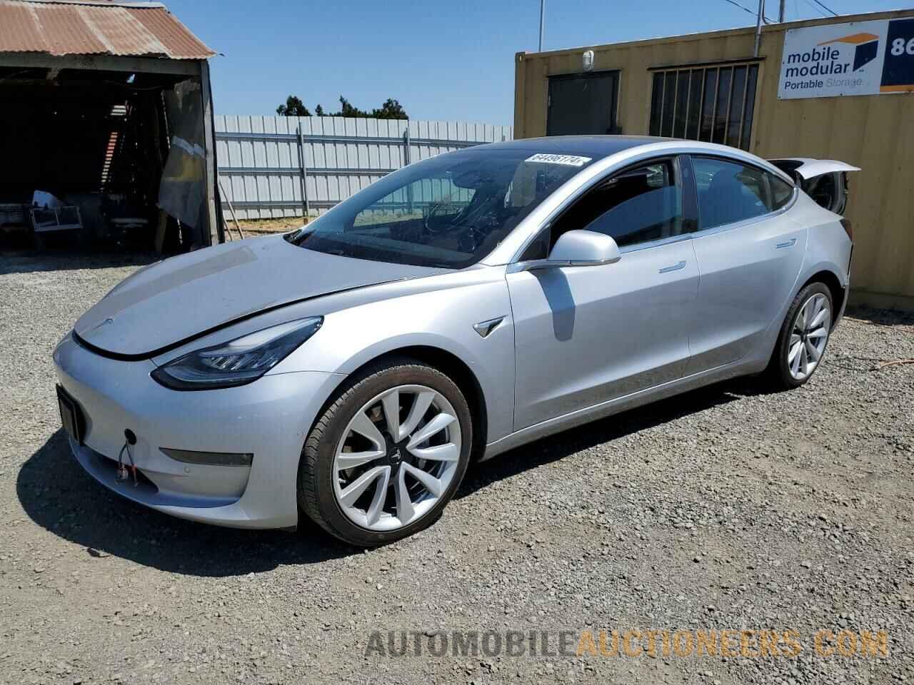 5YJ3E1EA6JF098461 TESLA MODEL 3 2018