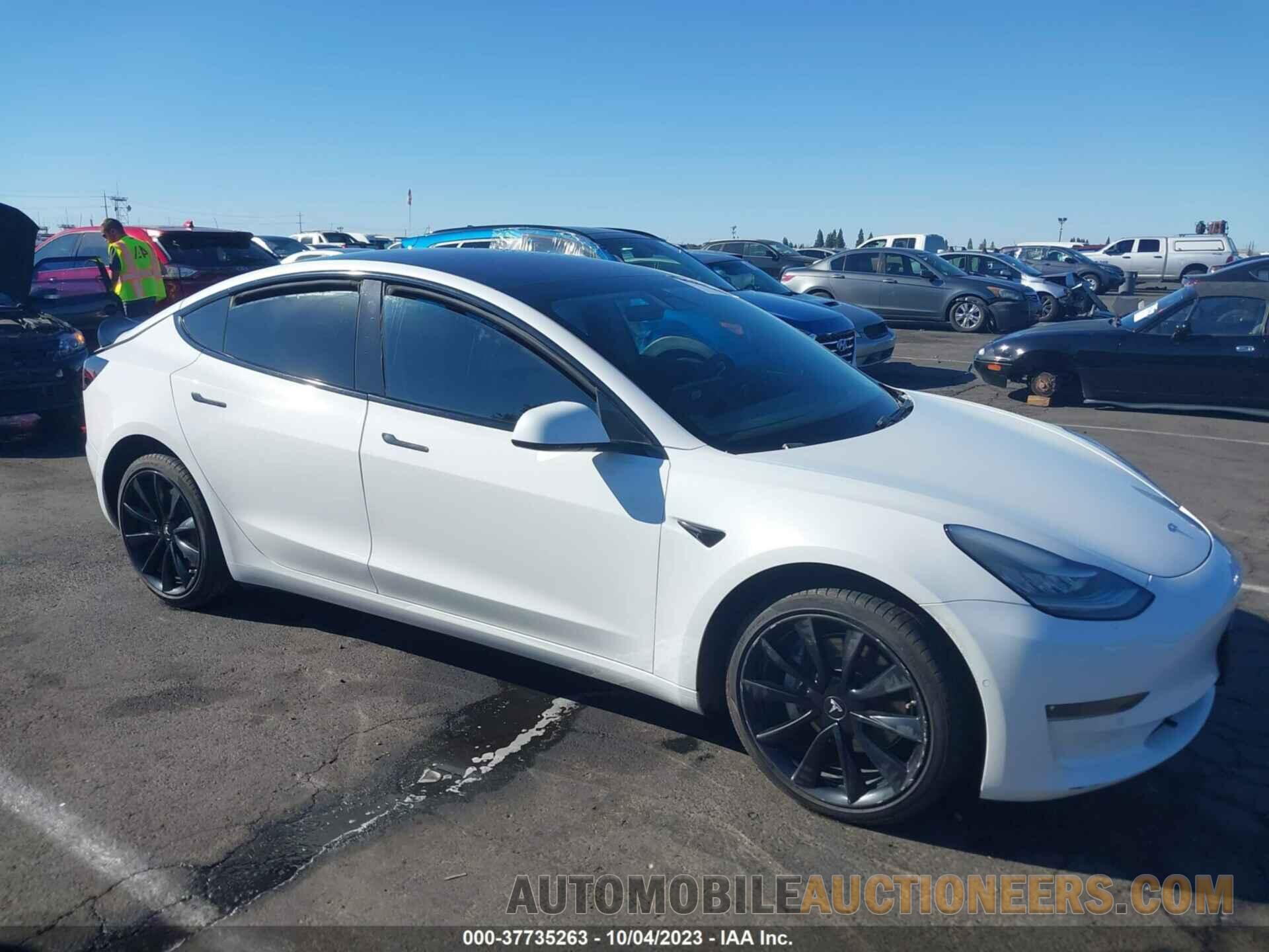 5YJ3E1EA6JF108227 TESLA MODEL 3 2018