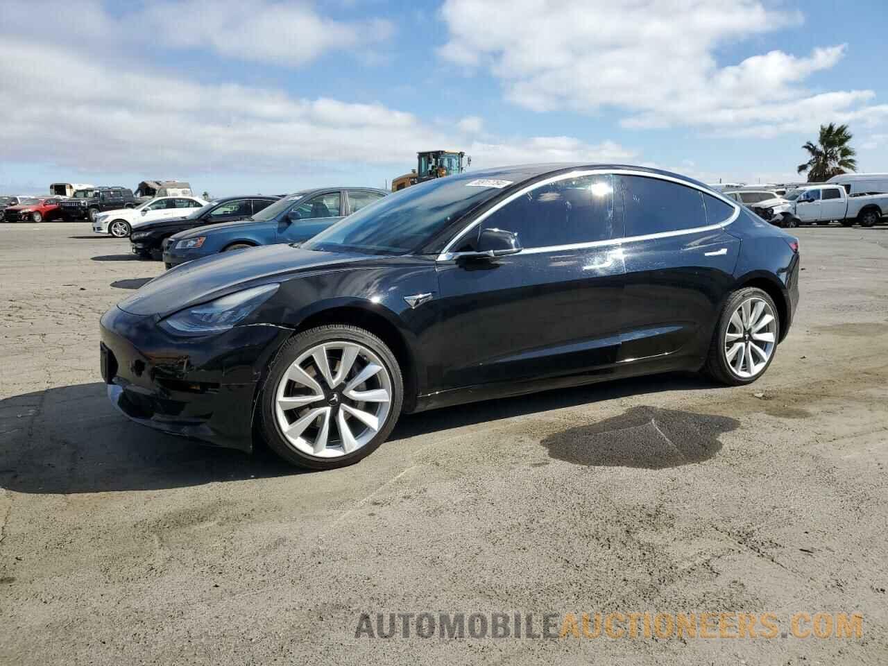 5YJ3E1EA6KF190137 TESLA MODEL 3 2019