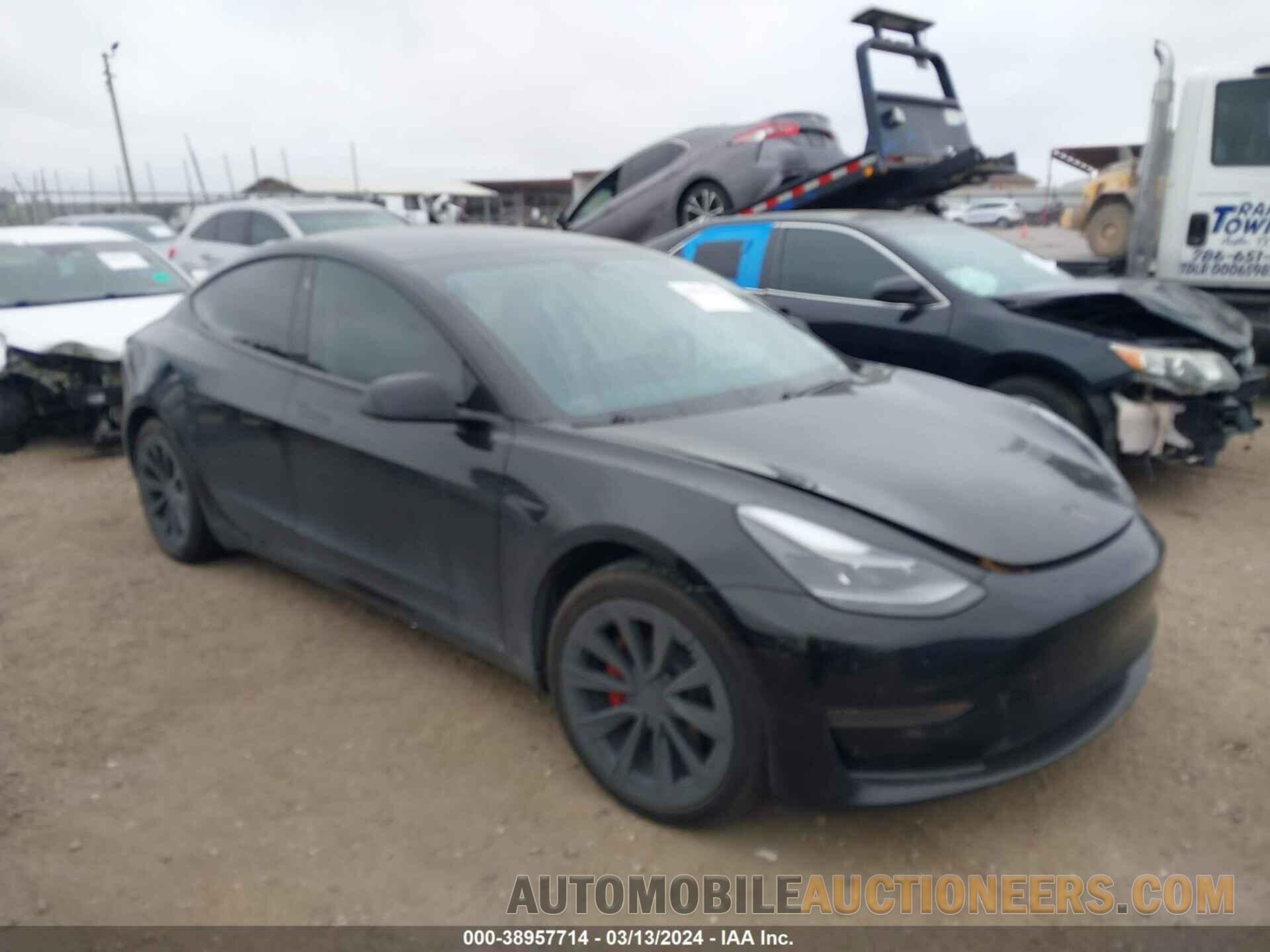 5YJ3E1EA6MF051371 TESLA MODEL 3 2021