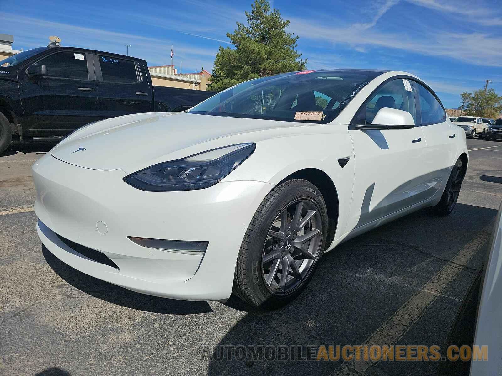 5YJ3E1EA6MF060636 Tesla Model 3 2021