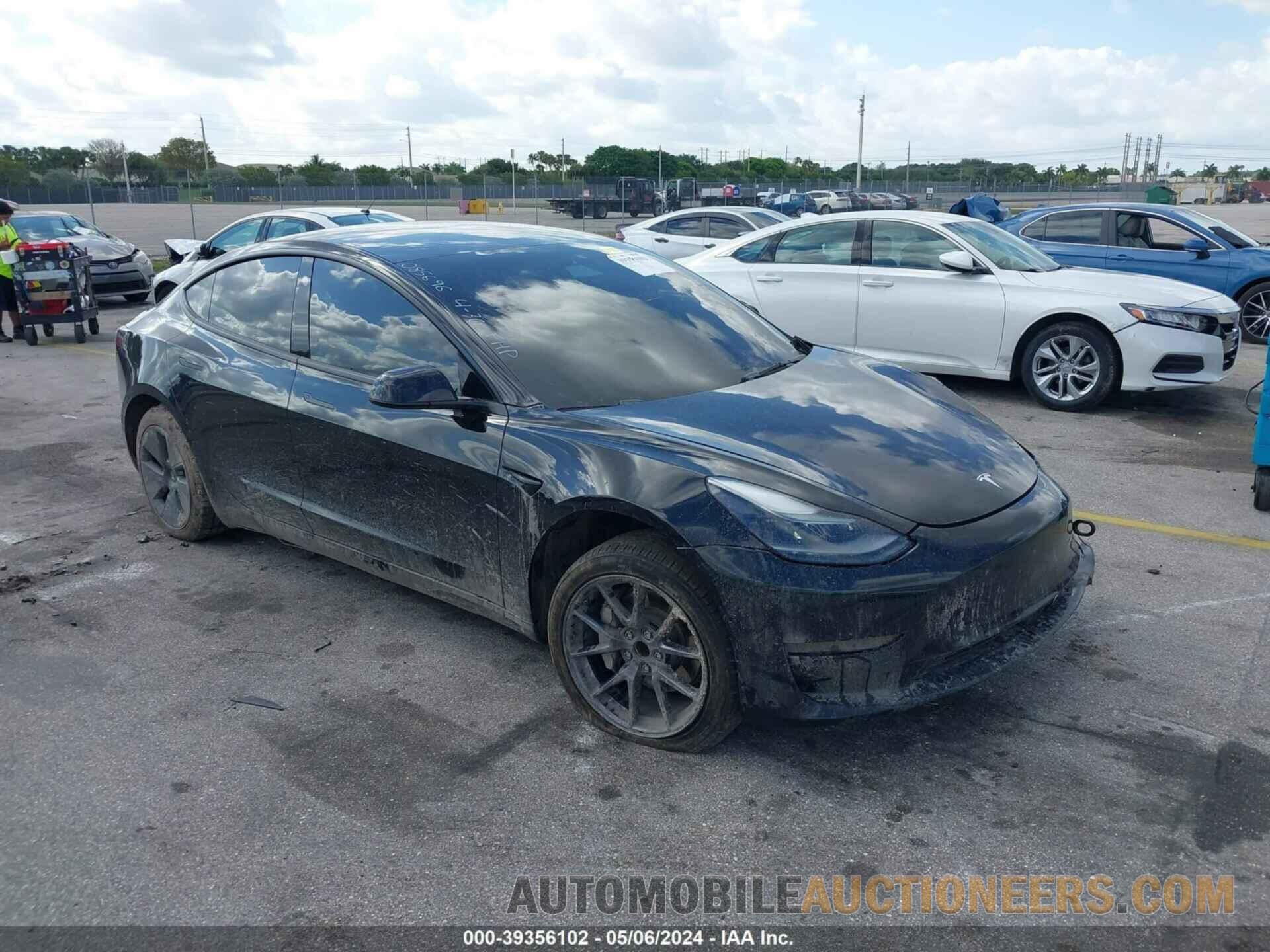 5YJ3E1EA6MF085696 TESLA MODEL 3 2021