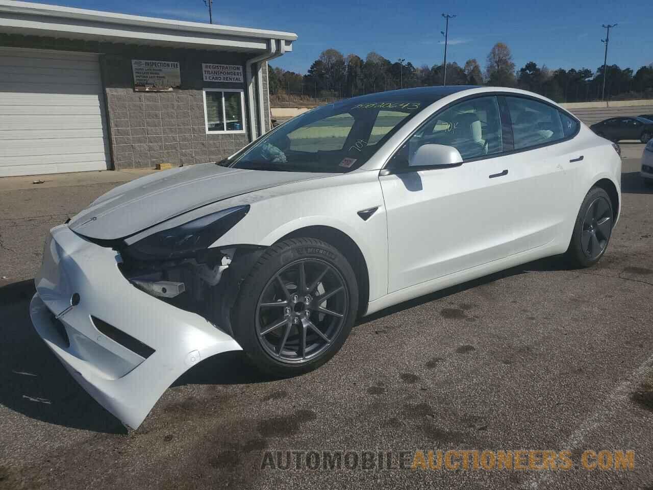 5YJ3E1EA6MF088209 TESLA MODEL 3 2021