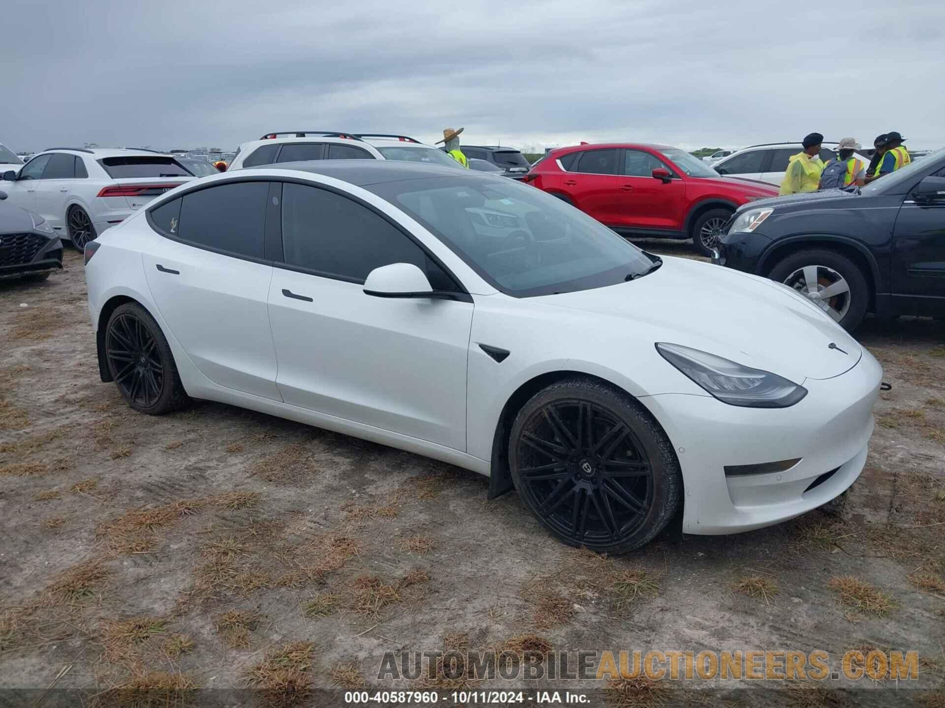 5YJ3E1EA6MF852477 TESLA MODEL 3 2021