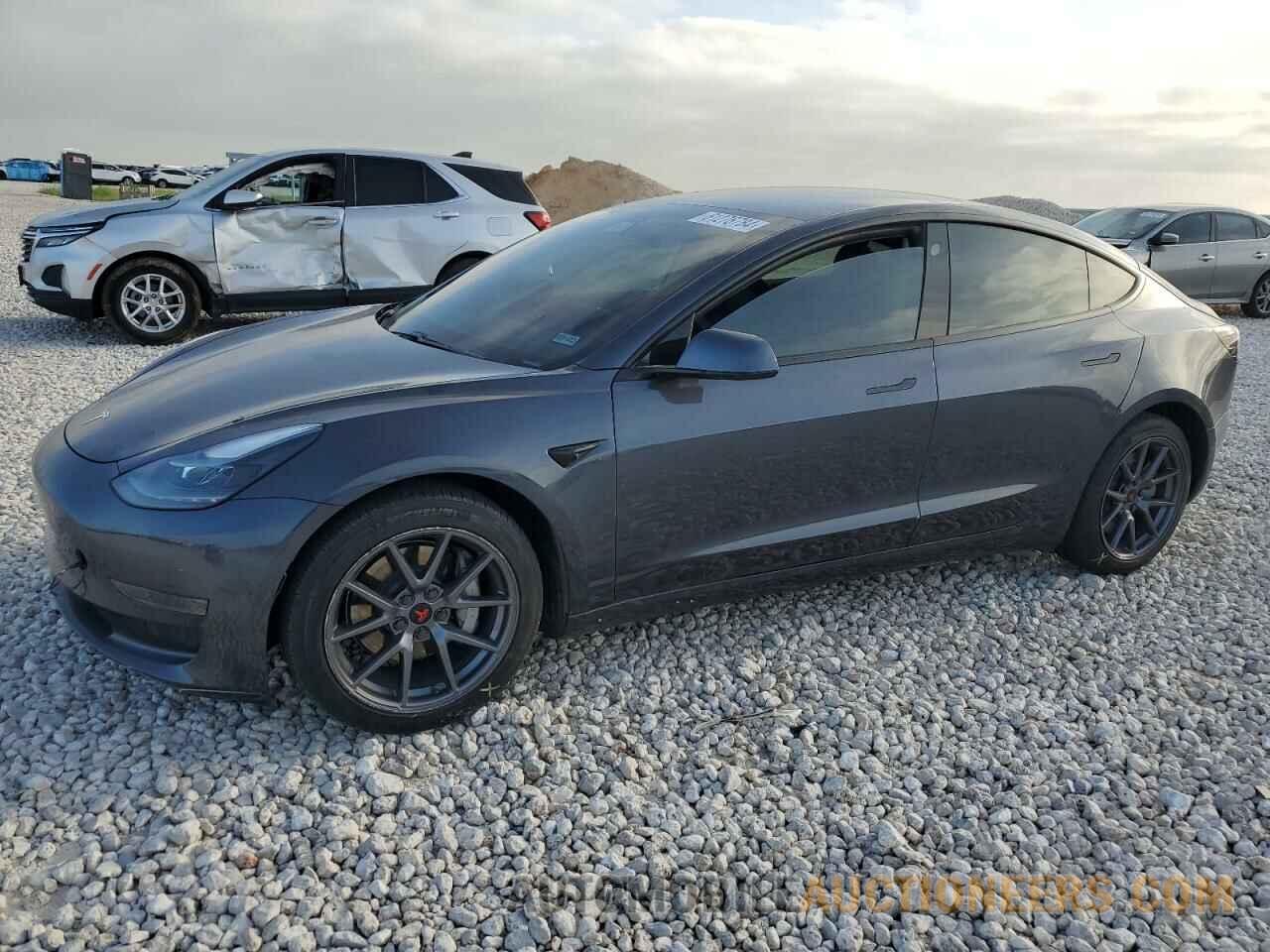 5YJ3E1EA6MF866900 TESLA MODEL 3 2021